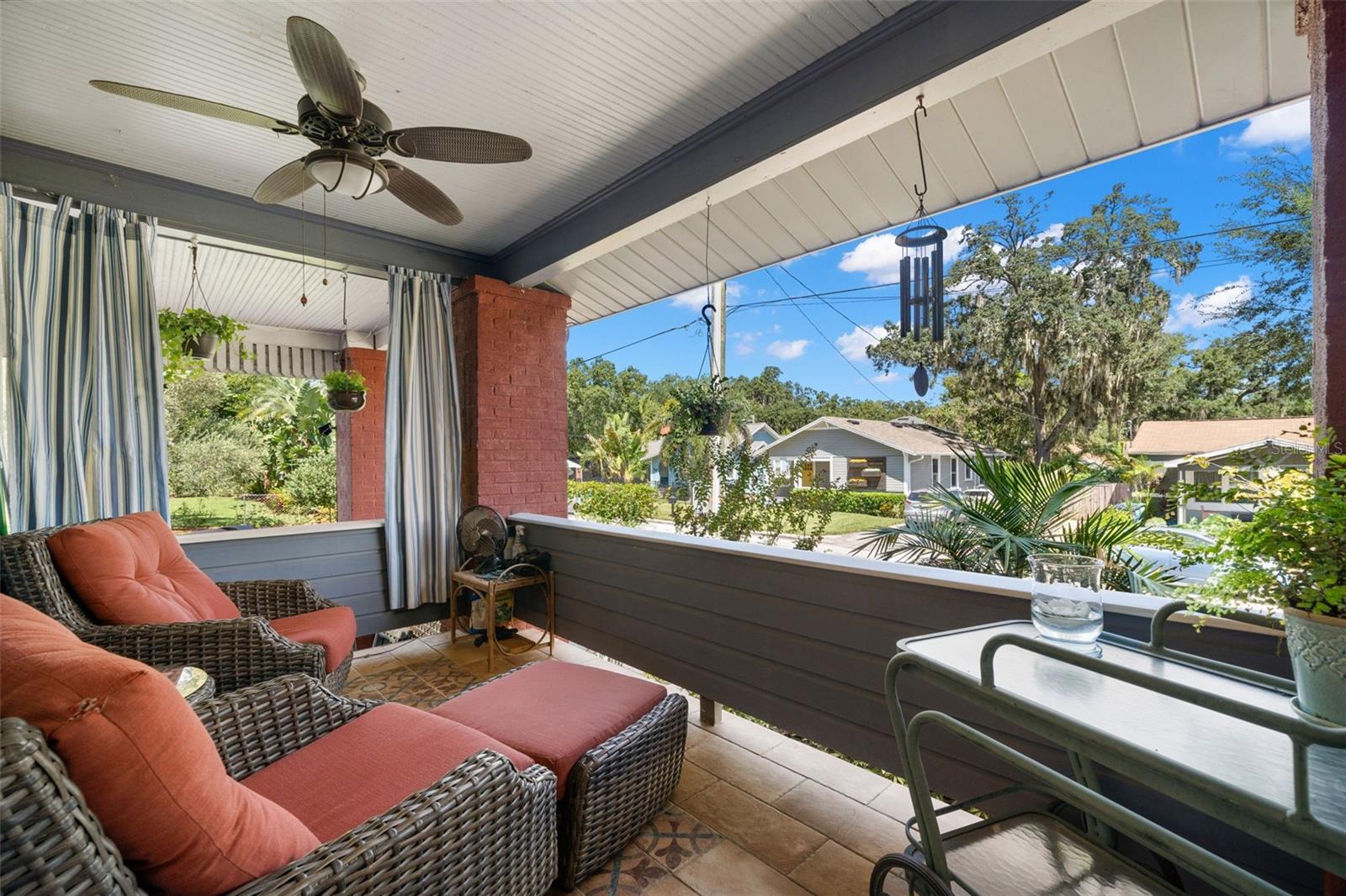 Image 6 of 59 For 1035 Robson Street