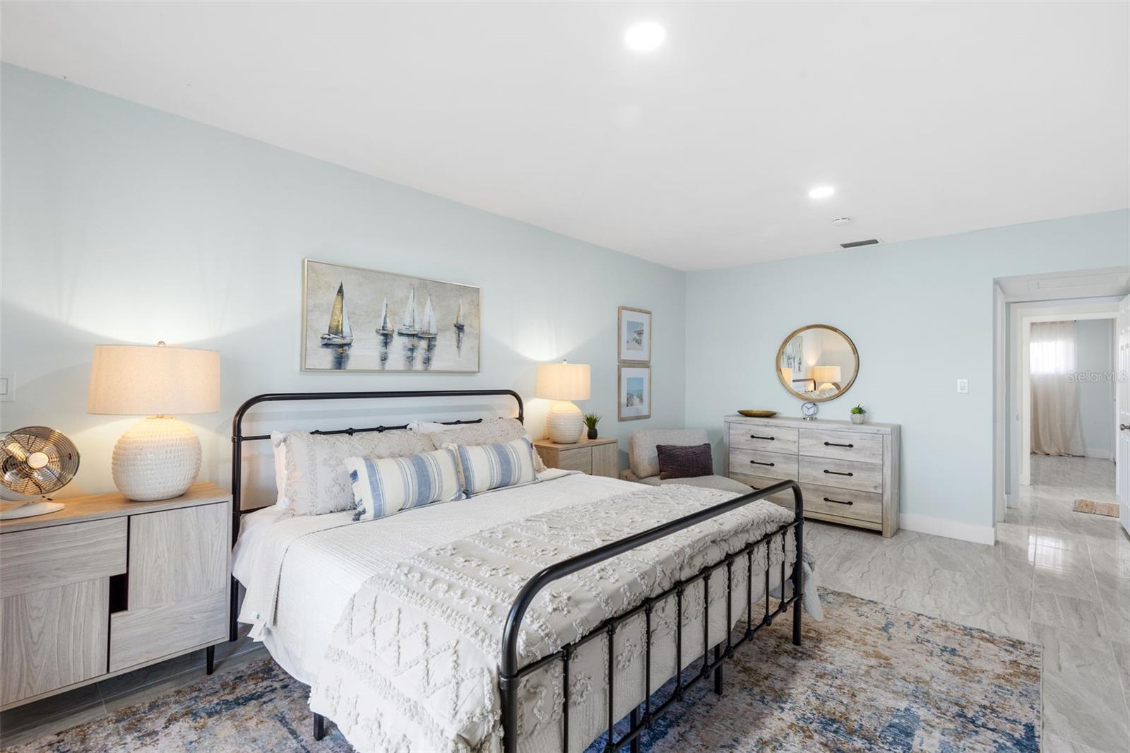 Image 32 of 85 For 270 Skiff Point A1