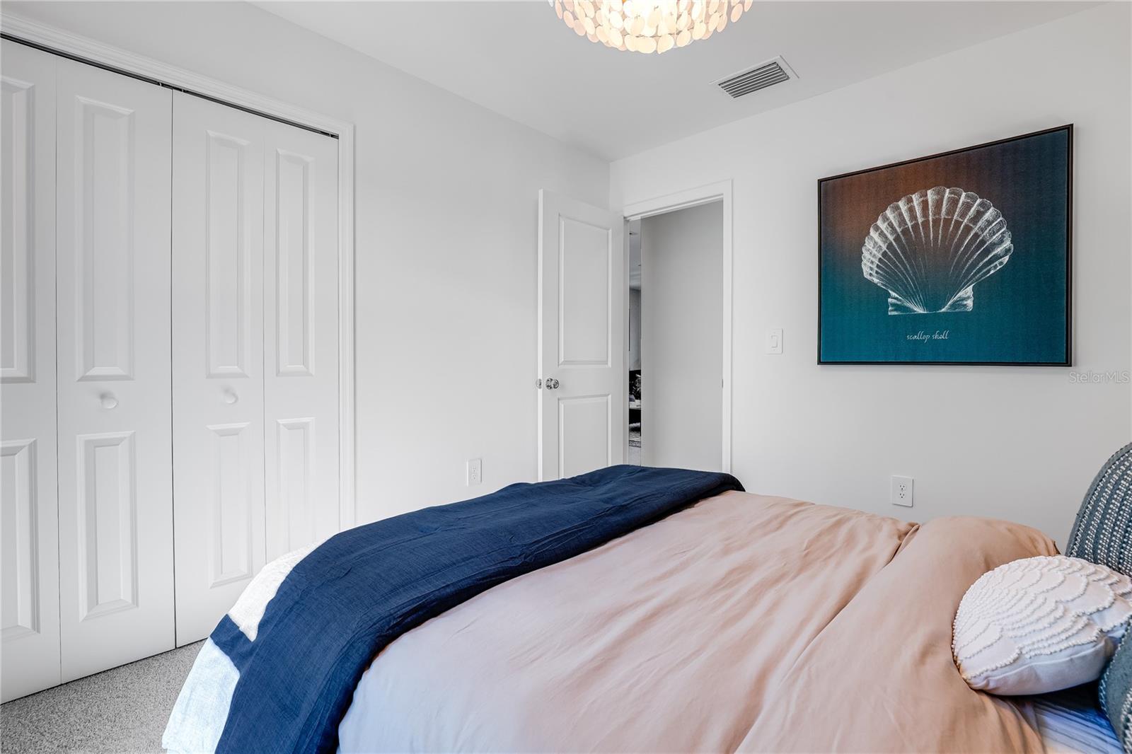 Image 15 of 28 For 3821 Ambersweet Crossing