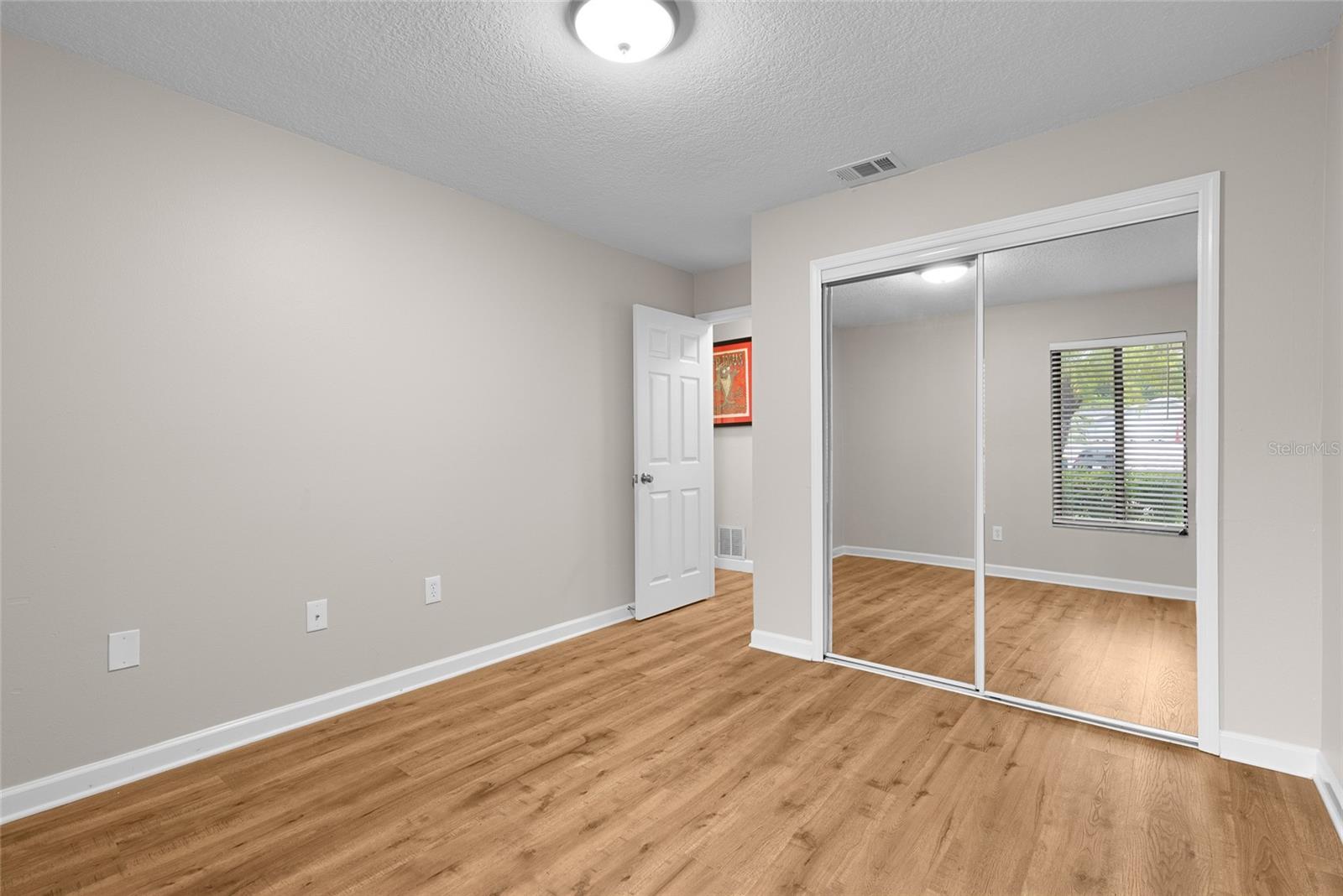 Image 25 of 33 For 2468 Gulfbreeze Circle