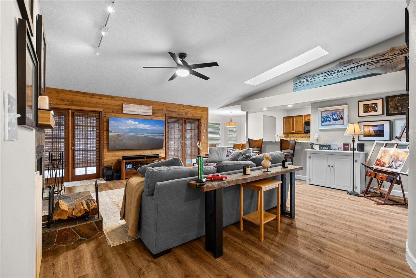 Image 3 of 33 For 2468 Gulfbreeze Circle