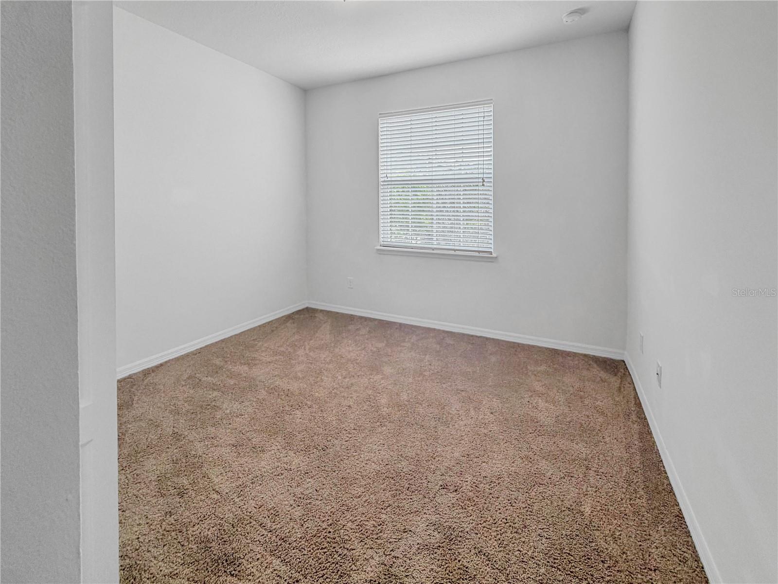 Image 14 of 29 For 12425 Fairlawn Drive