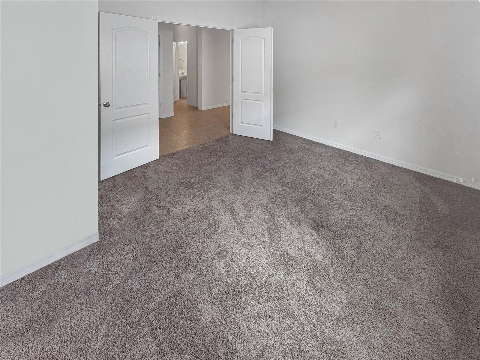 Image 17 of 29 For 12425 Fairlawn Drive