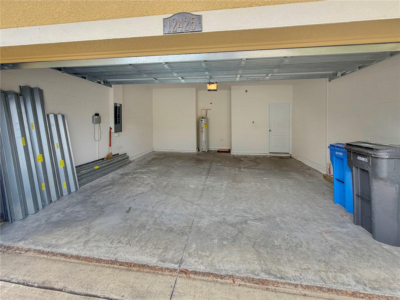 Image 22 of 29 For 12425 Fairlawn Drive