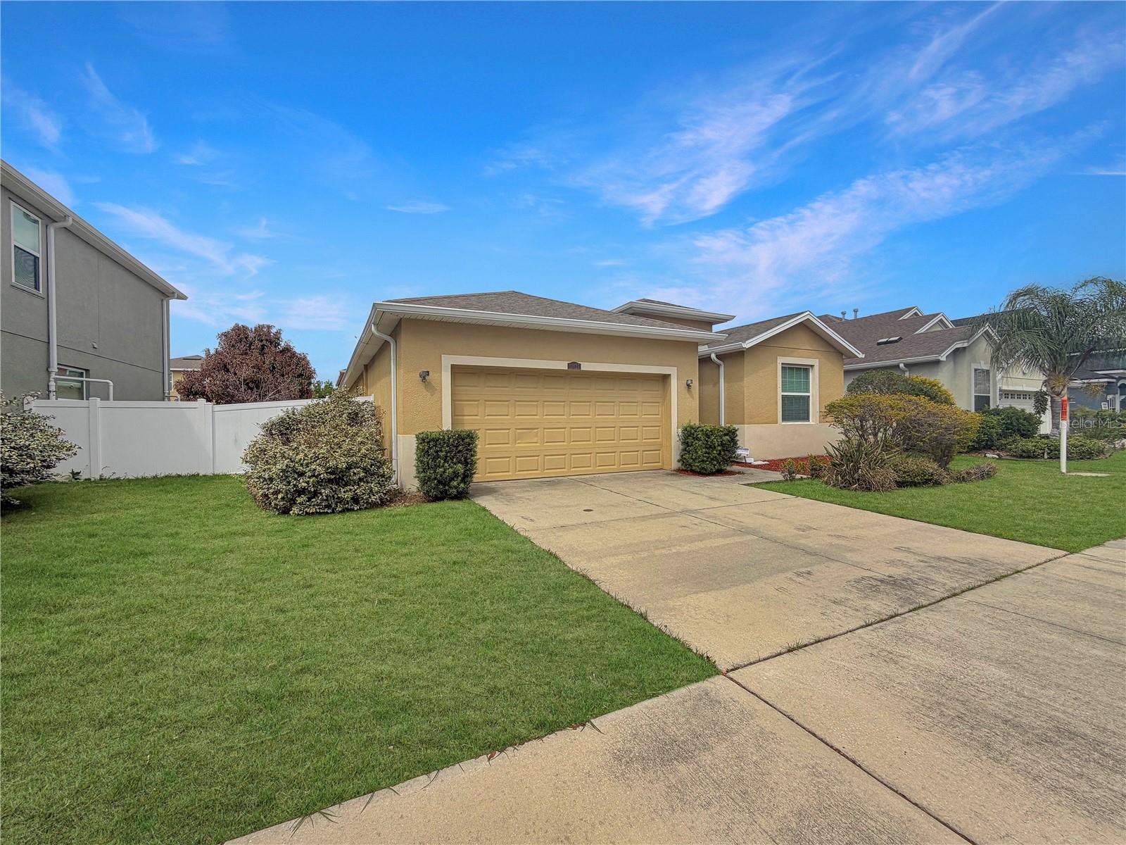 Image 3 of 29 For 12425 Fairlawn Drive