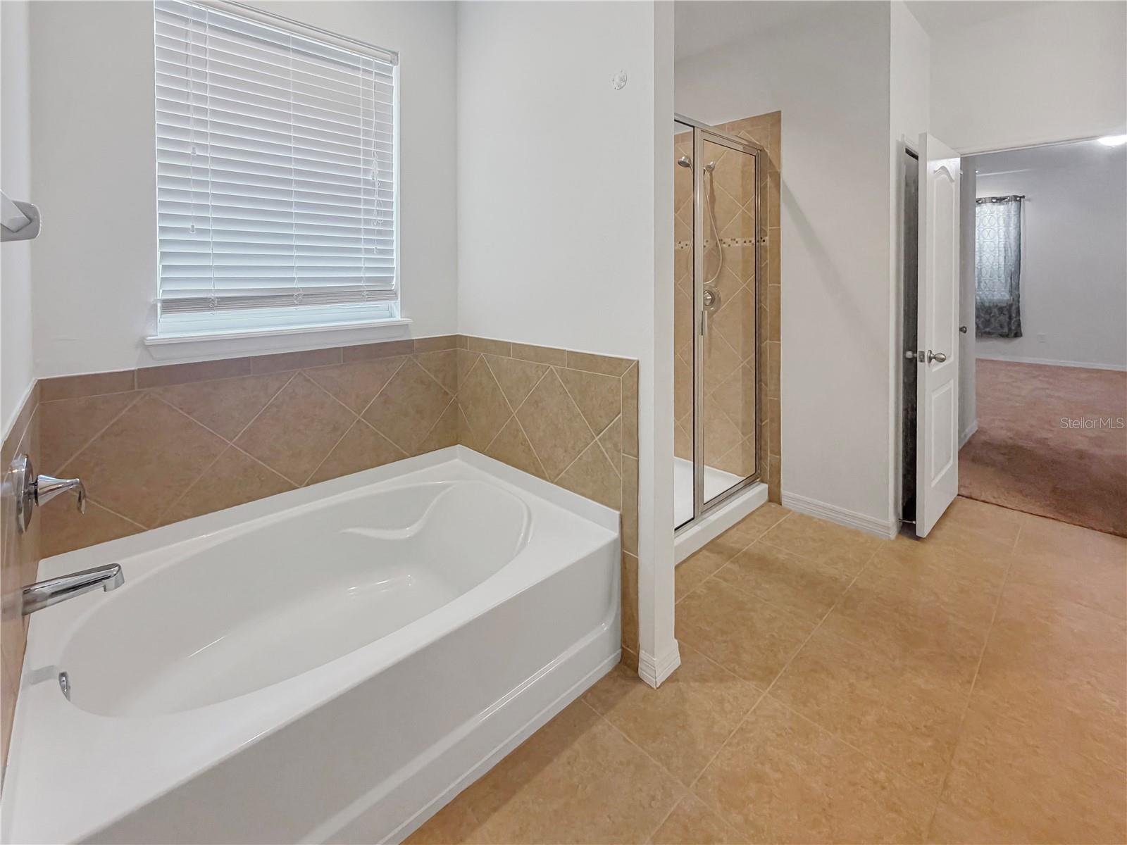 Image 9 of 29 For 12425 Fairlawn Drive