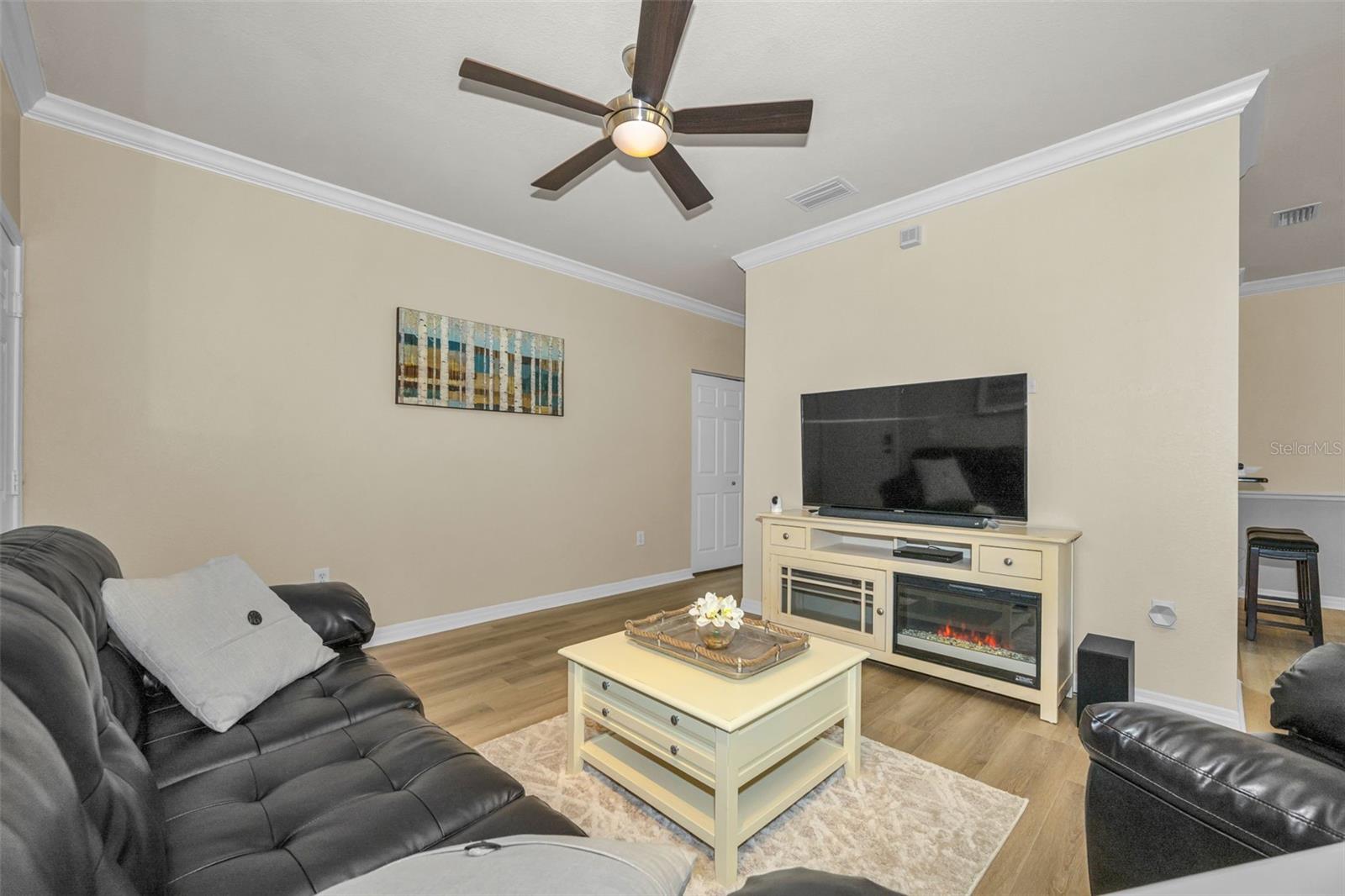 Image 11 of 54 For 2141 Portofino Place 28-281