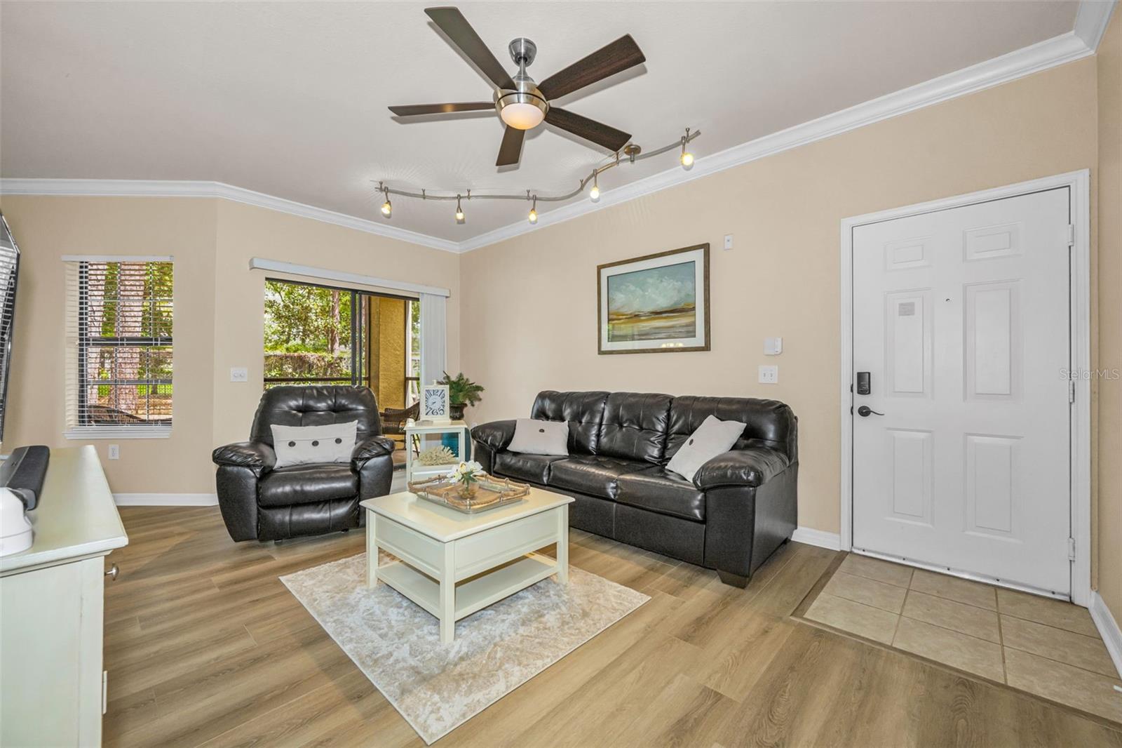 Image 9 of 54 For 2141 Portofino Place 28-281