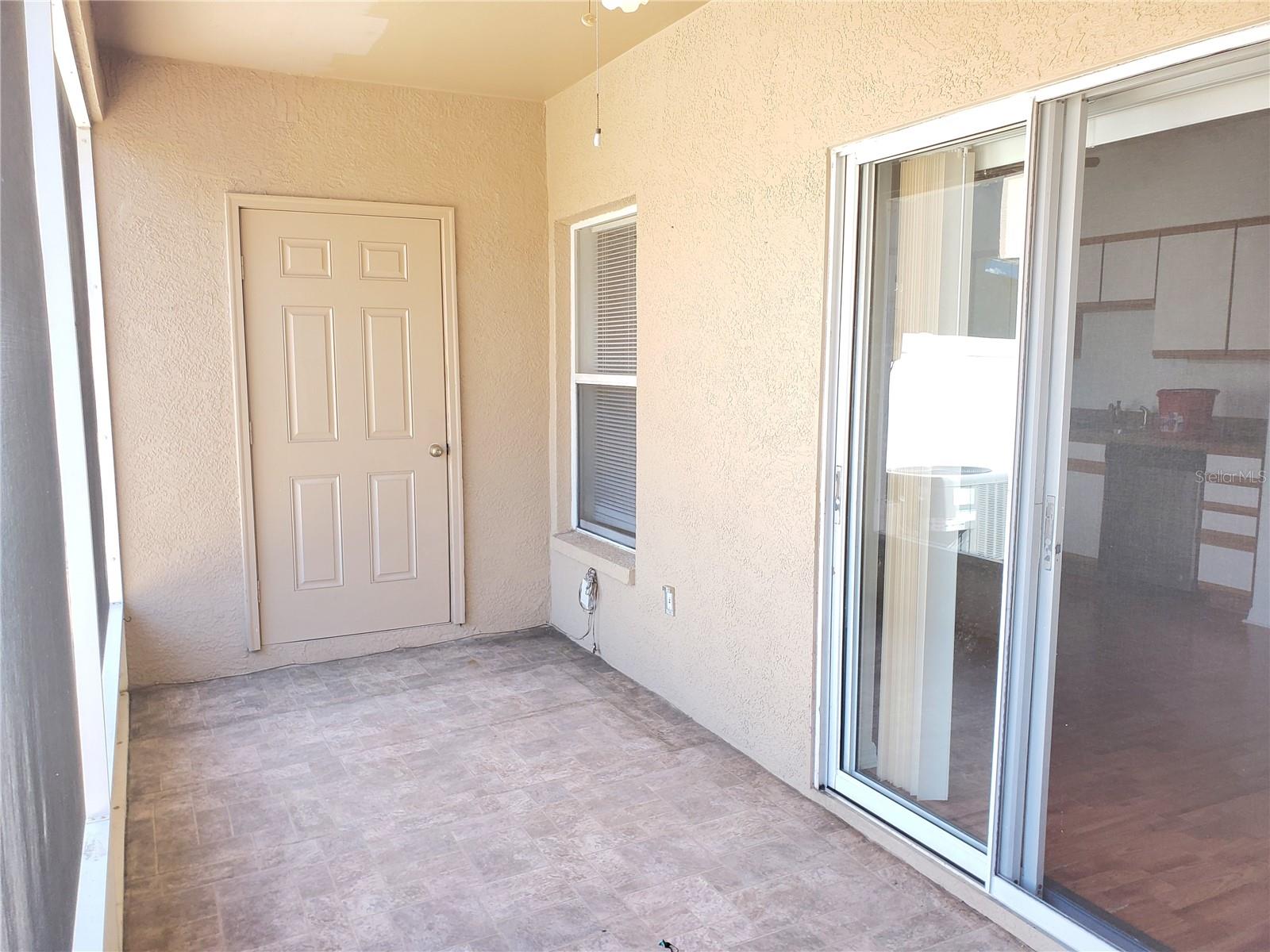 Listing photo id 13 for 1411 Sedgwick Drive