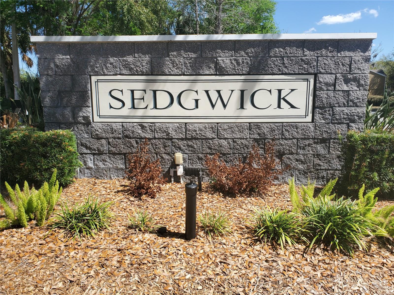 Listing photo id 17 for 1411 Sedgwick Drive