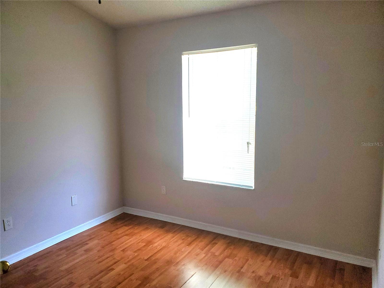 Listing photo id 7 for 1411 Sedgwick Drive