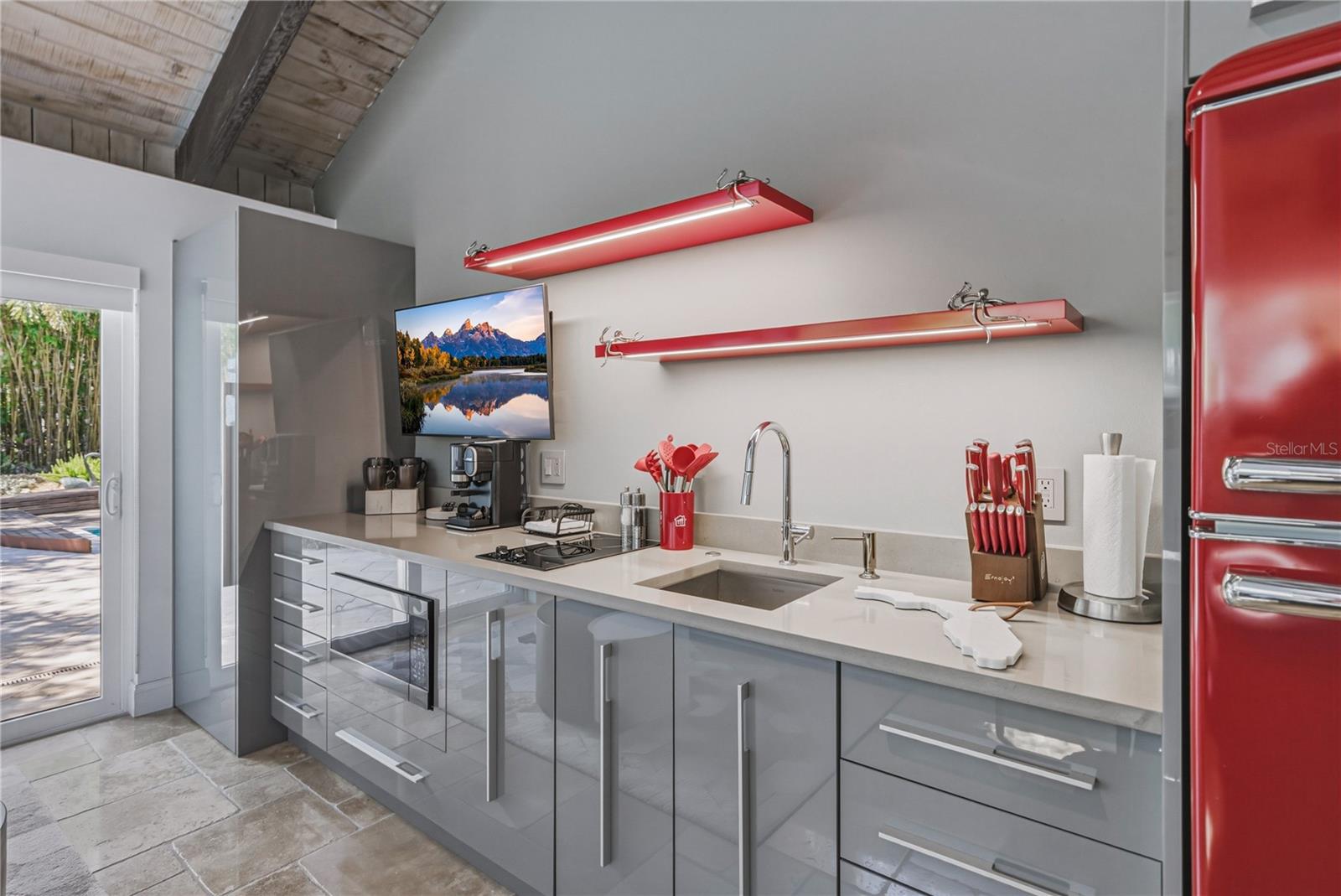 Image 92 of 100 For 1200 45th Avenue N