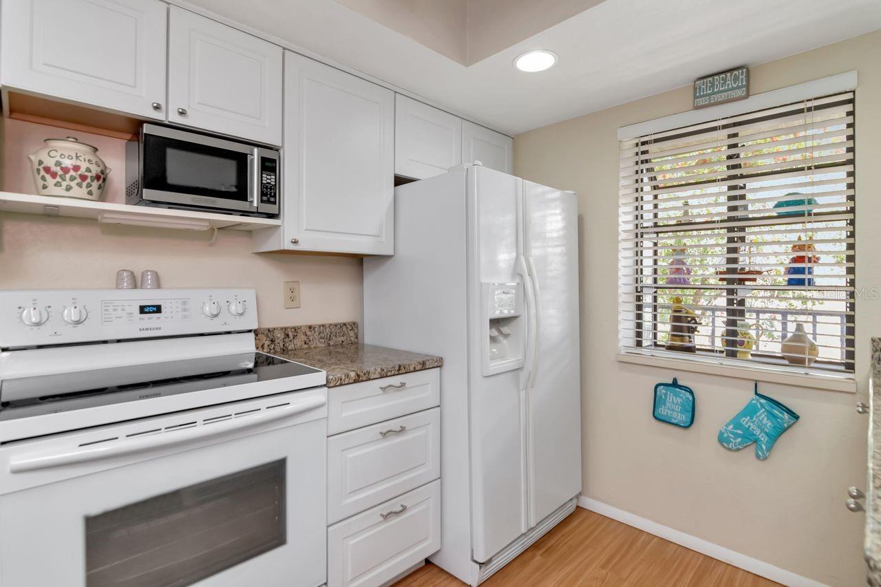 Image 17 of 40 For 11511 113th Street 13f