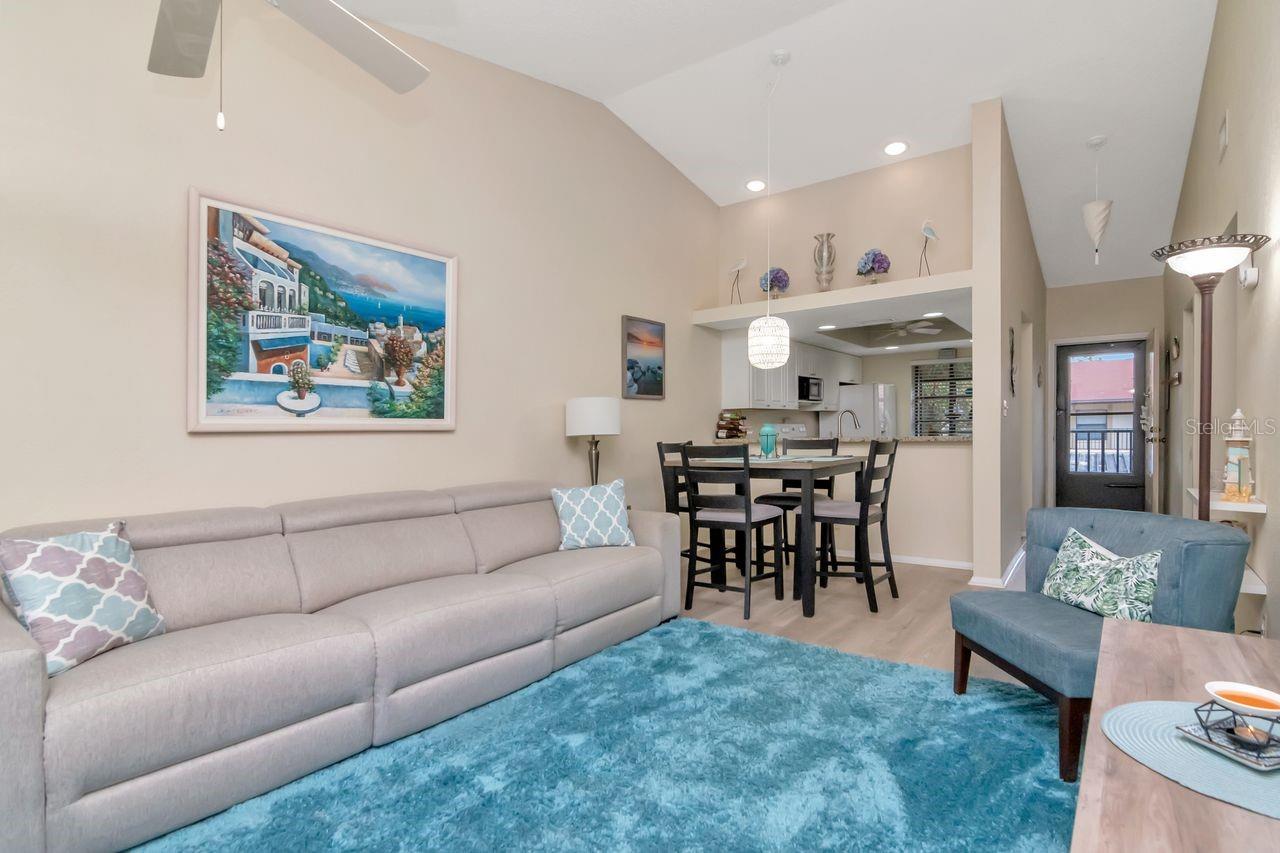 Image 21 of 40 For 11511 113th Street 13f