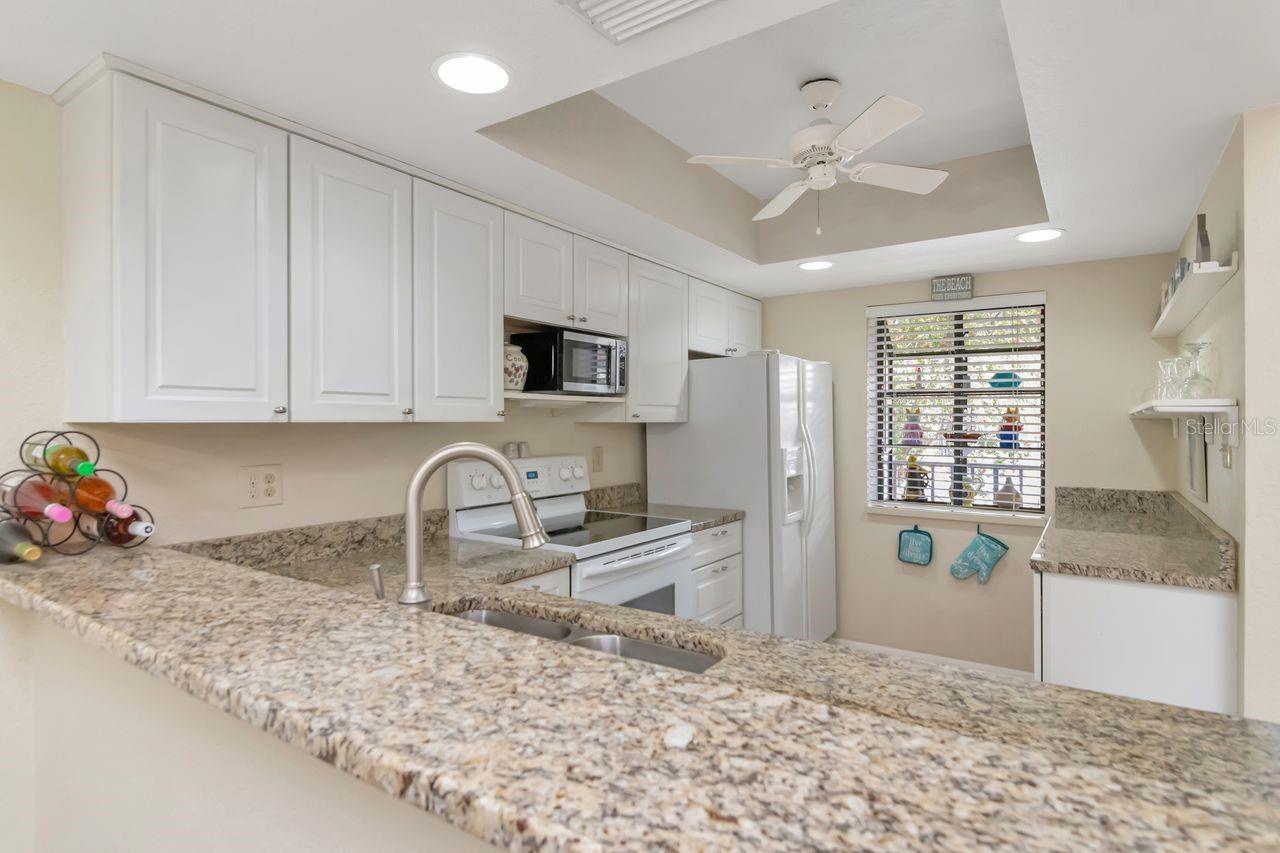 Image 6 of 40 For 11511 113th Street 13f