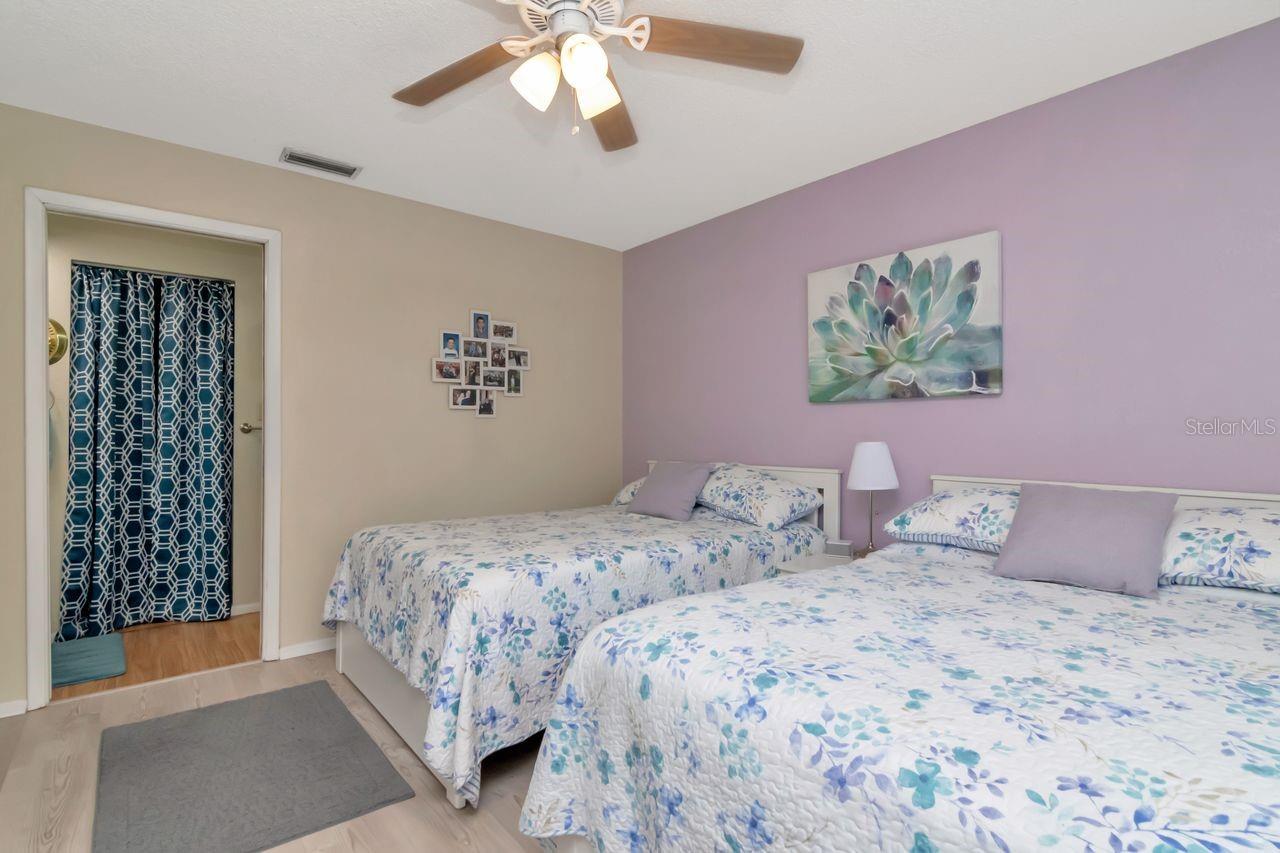 Image 8 of 40 For 11511 113th Street 13f