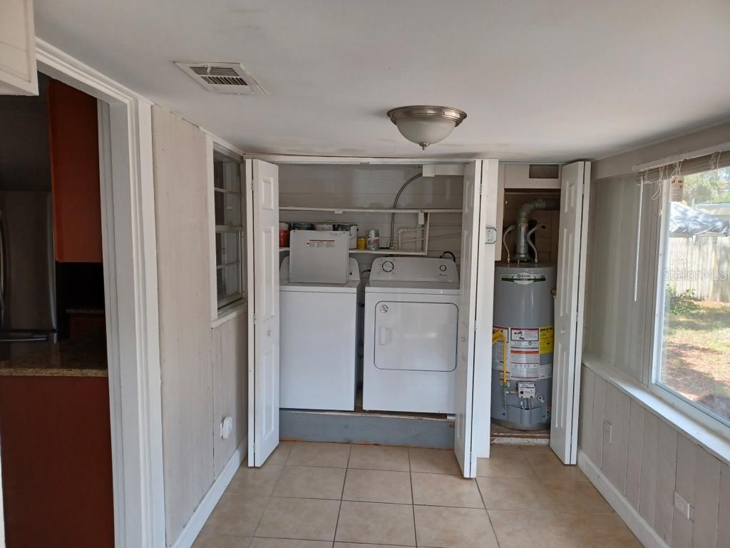 Image 7 of 9 For 1290 Idlewild Drive