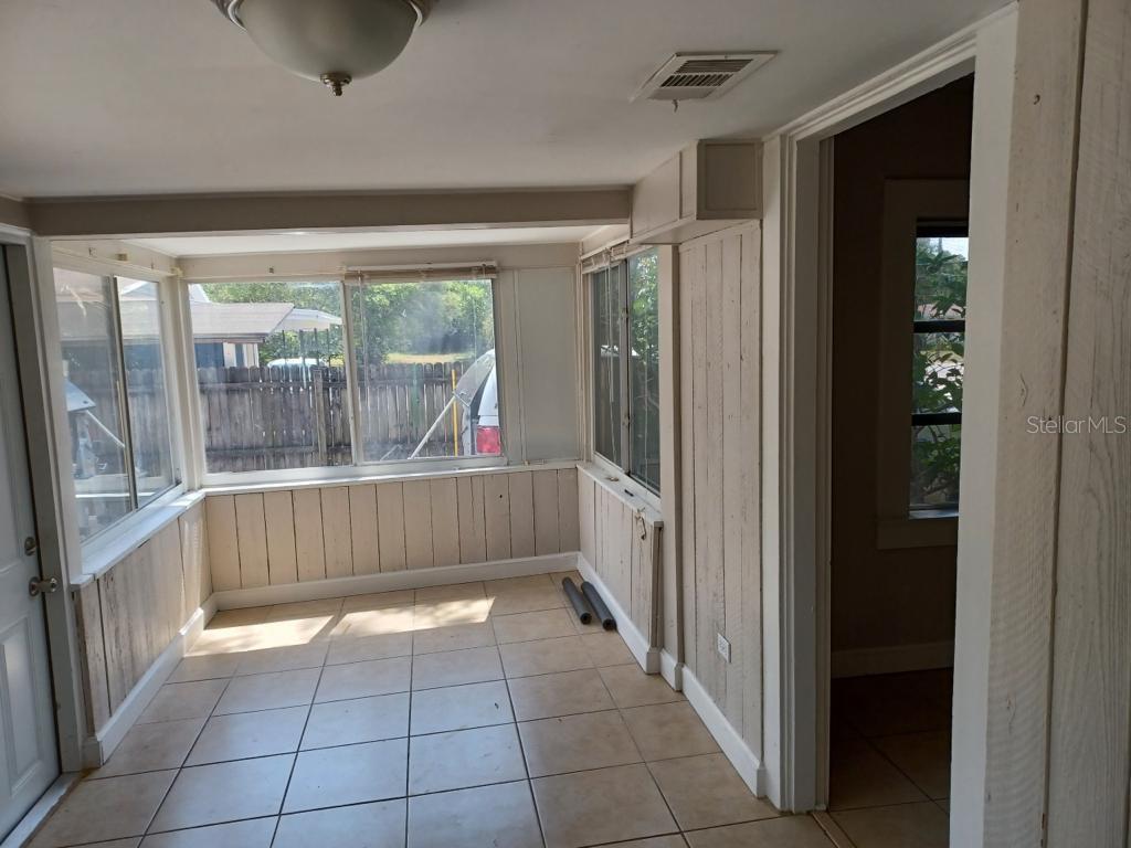 Image 8 of 9 For 1290 Idlewild Drive