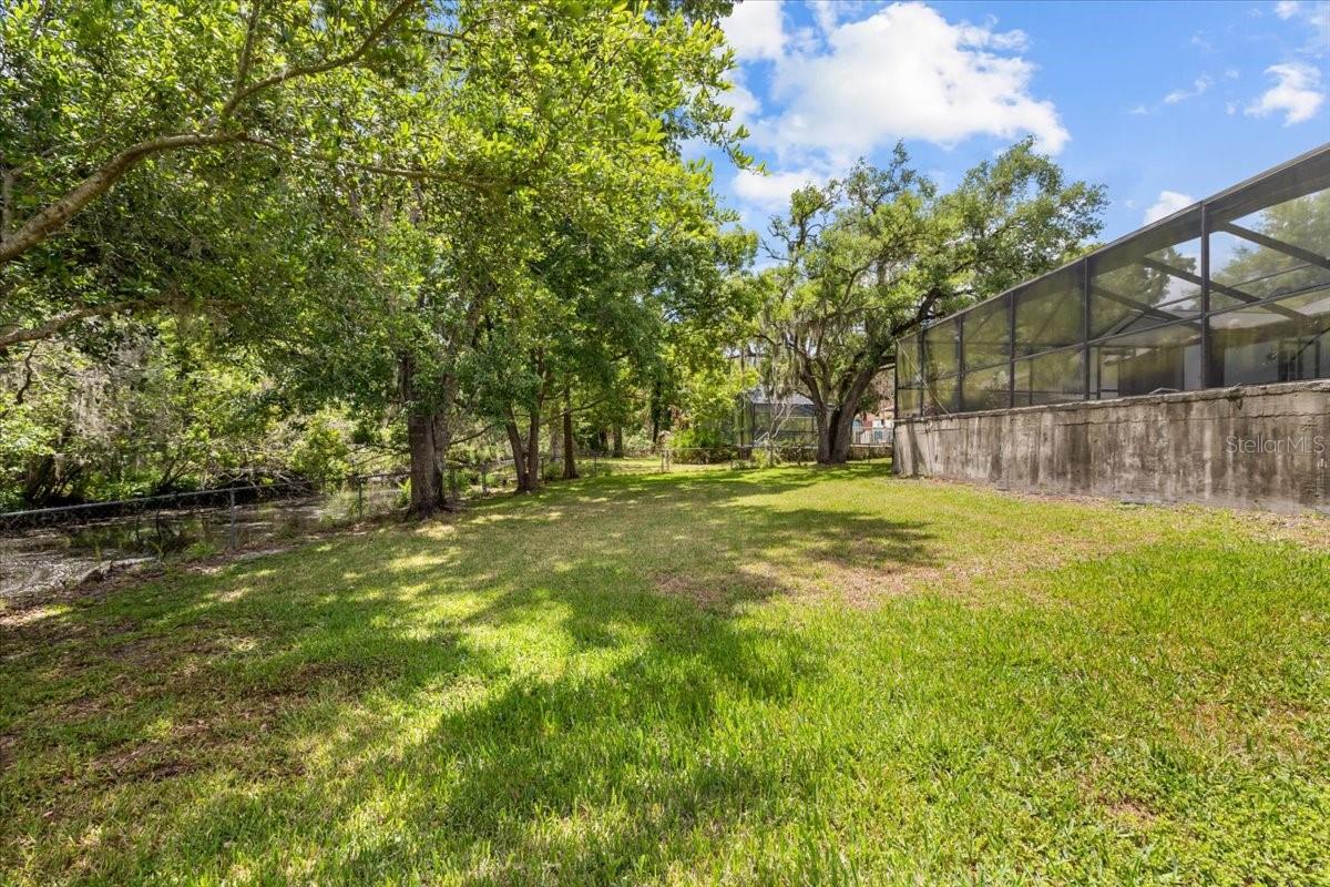 Image 46 of 51 For 11218 Creekview Drive