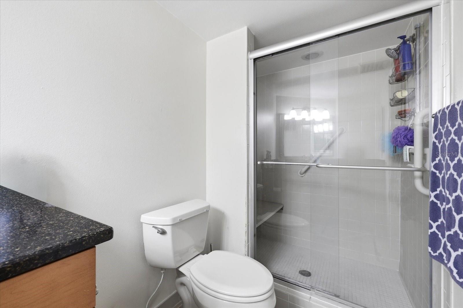 Image 19 of 44 For 2333 Feather Sound Drive B603