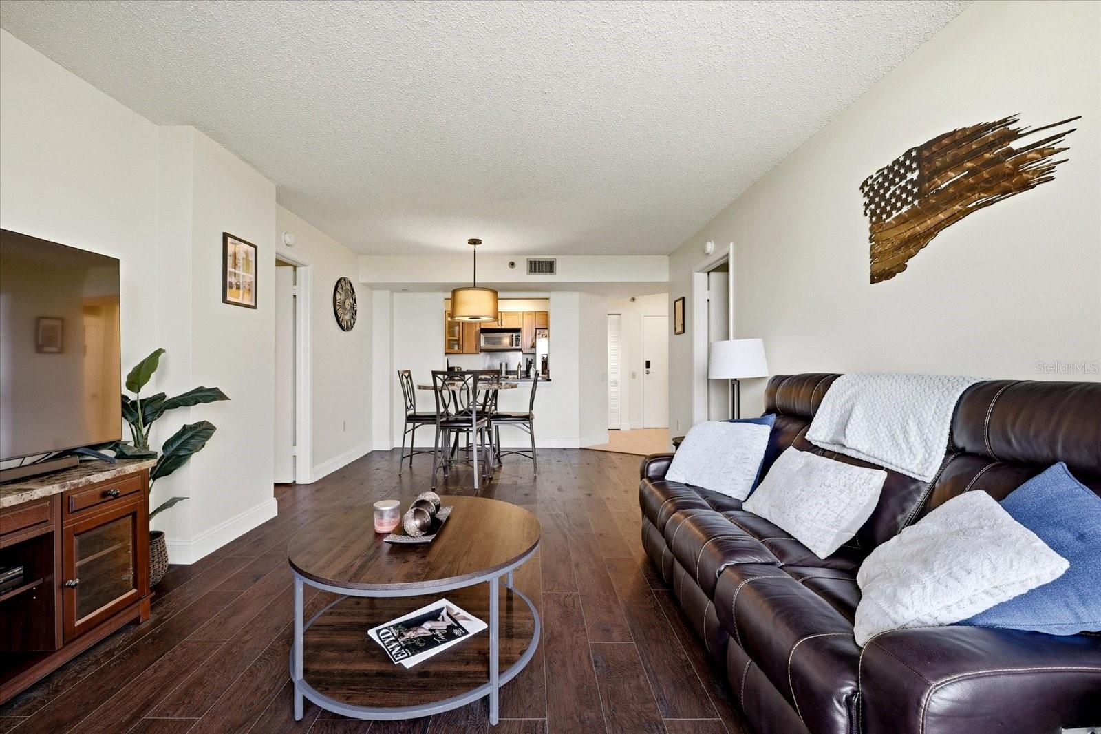 Image 6 of 44 For 2333 Feather Sound Drive B603