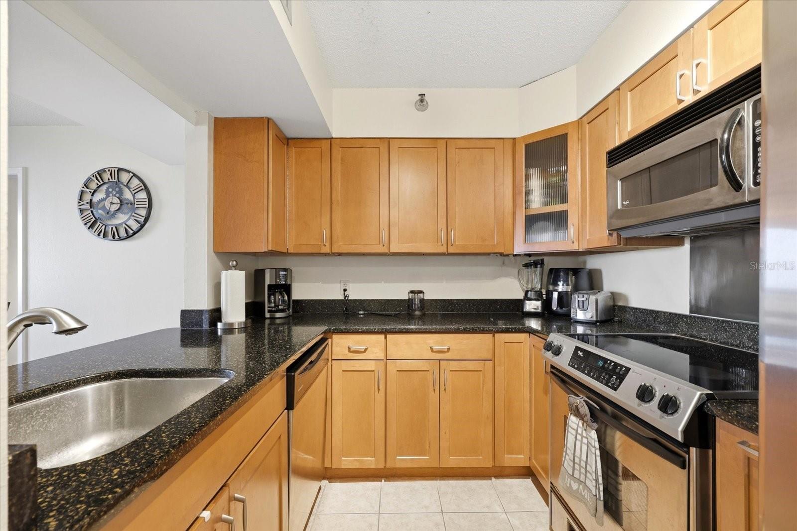 Image 8 of 44 For 2333 Feather Sound Drive B603