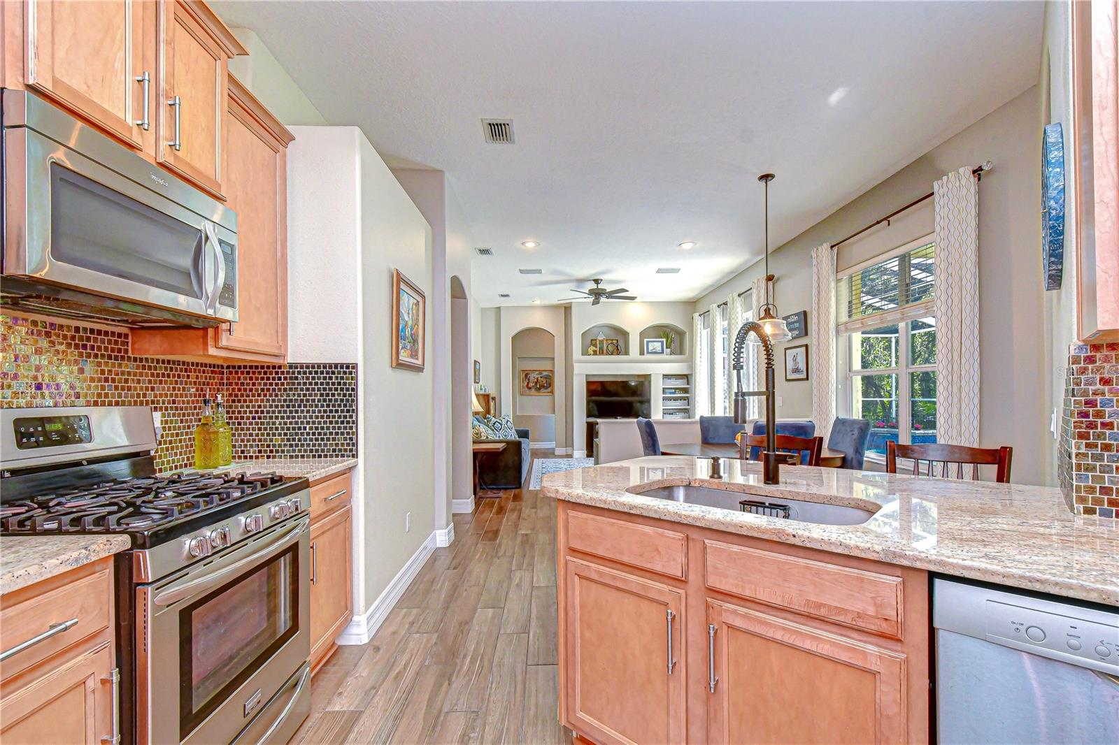 Image 11 of 33 For 16918 Harrierridge Place