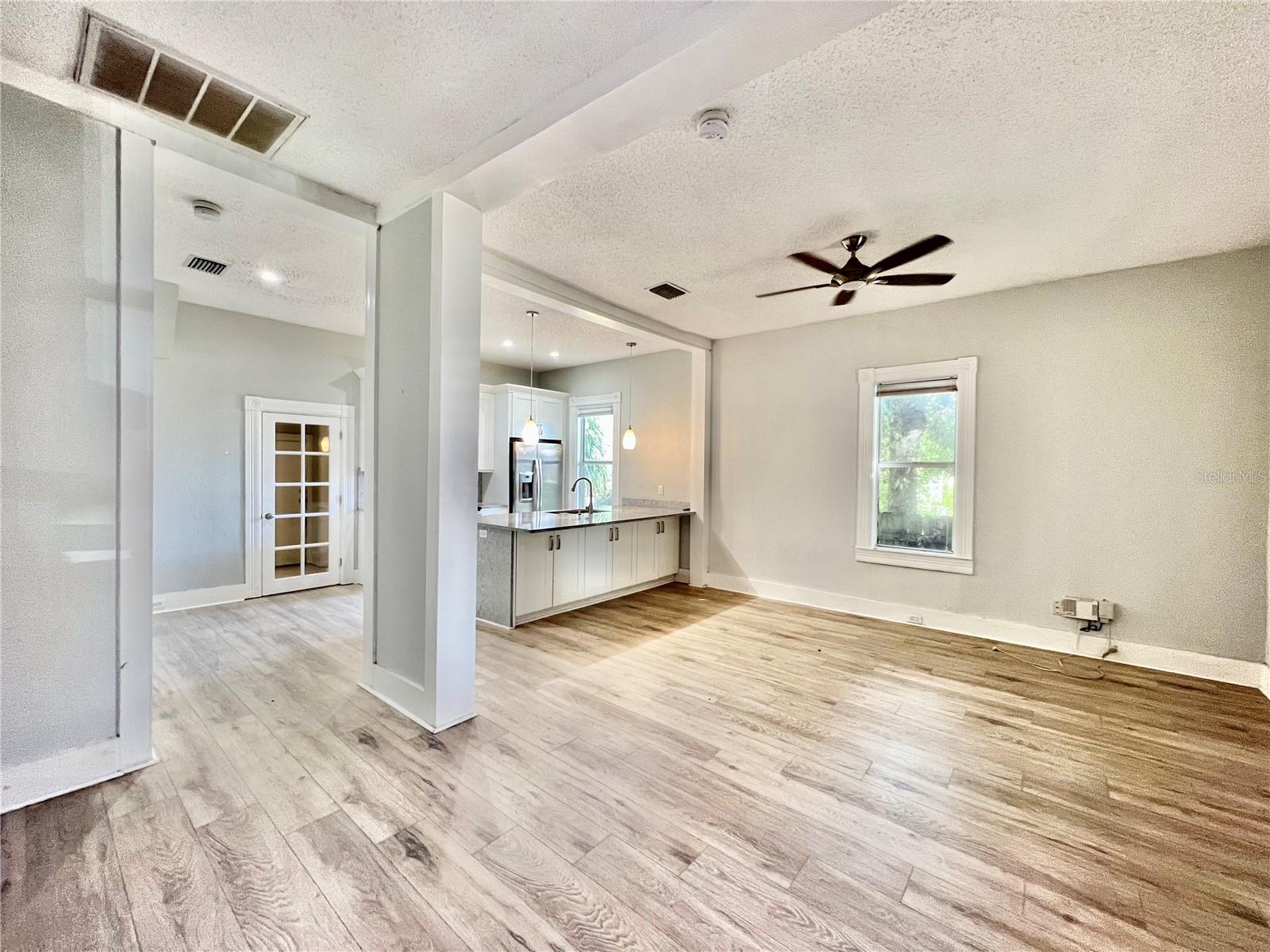 Image 3 of 25 For 111 Amelia Avenue