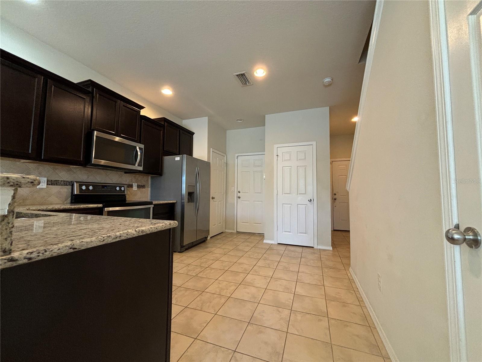 Image 8 of 32 For 4912 White Sanderling Court