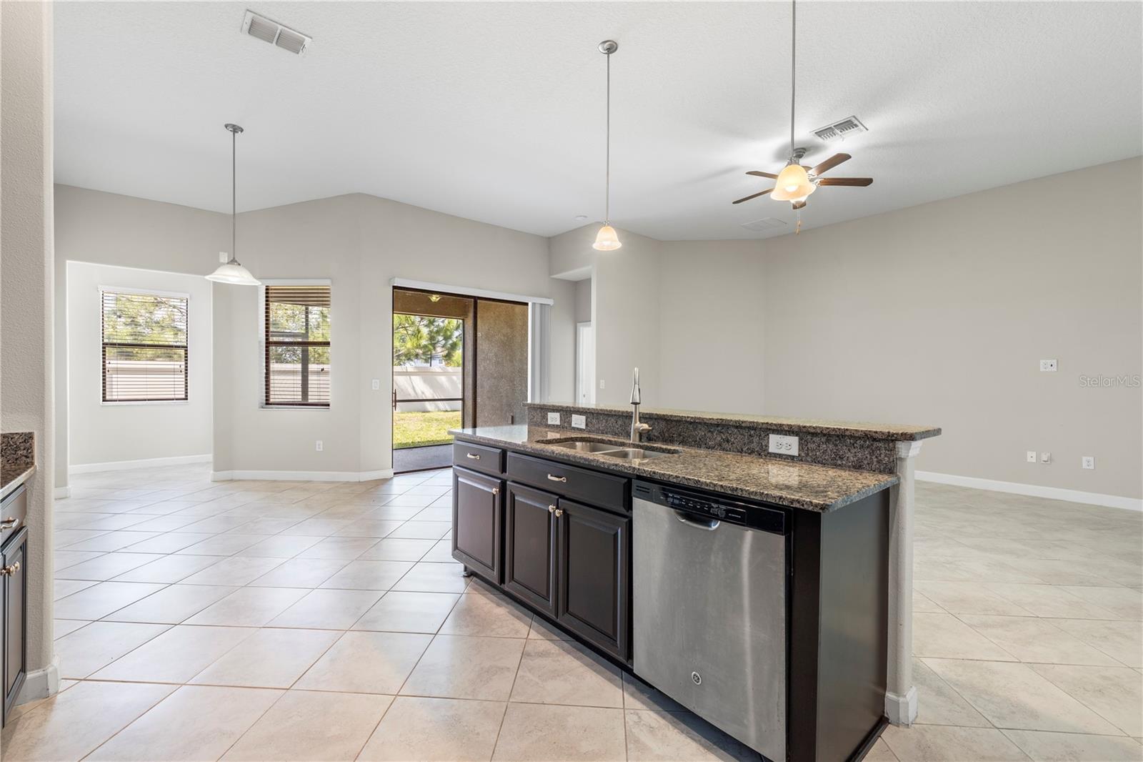 Listing photo id 19 for 9864 Smarty Jones Drive