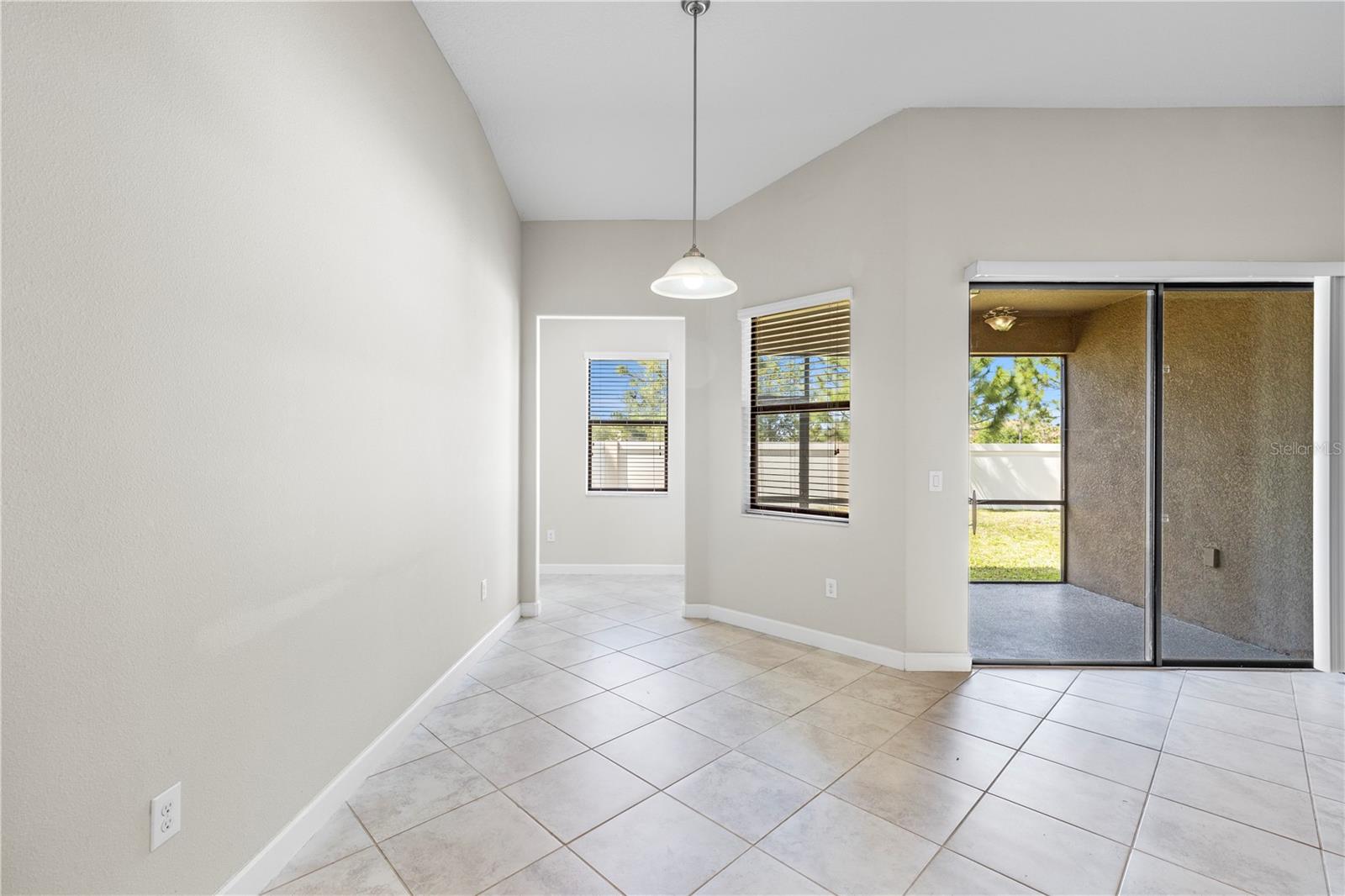 Listing photo id 20 for 9864 Smarty Jones Drive