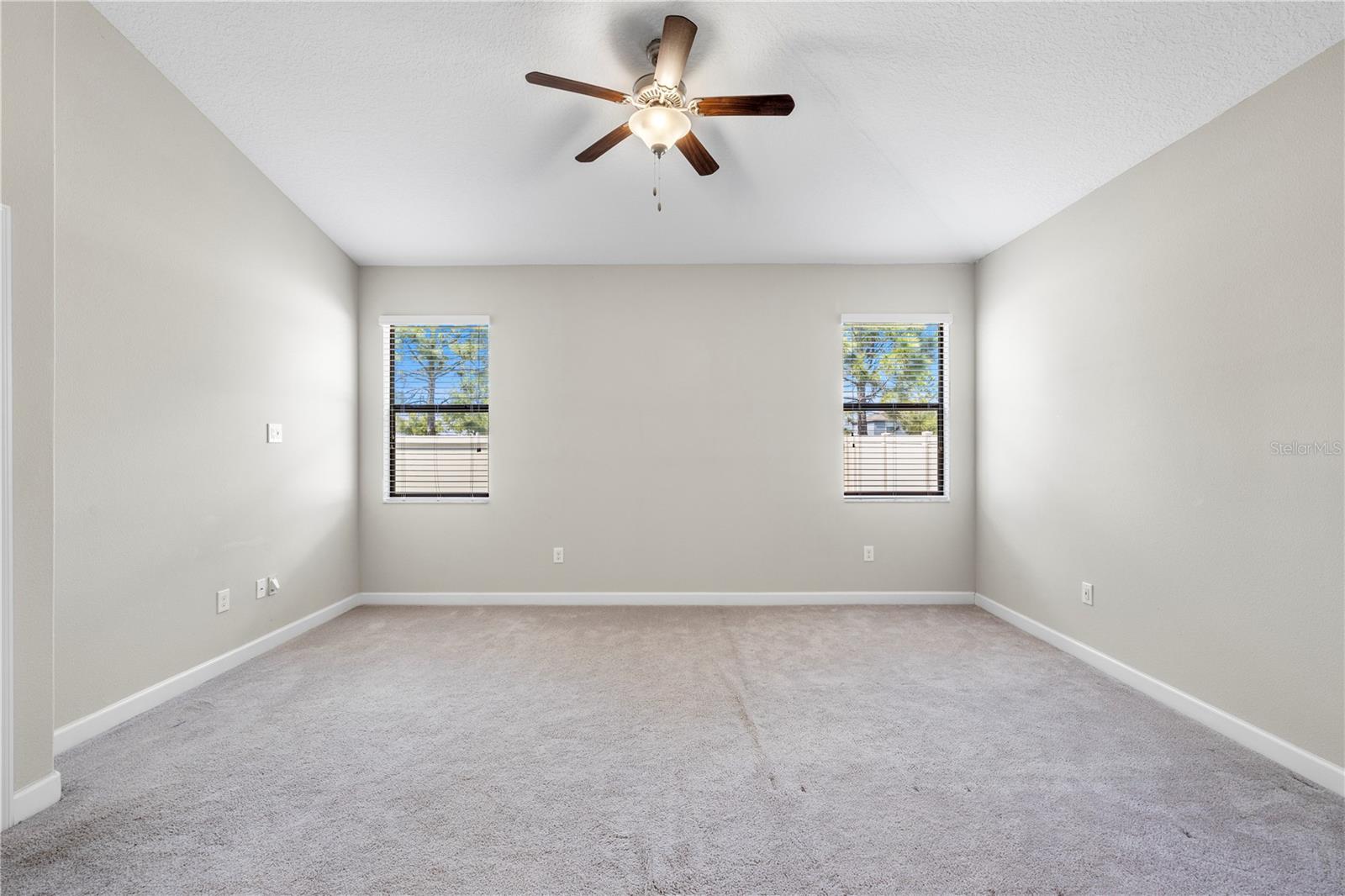 Listing photo id 23 for 9864 Smarty Jones Drive