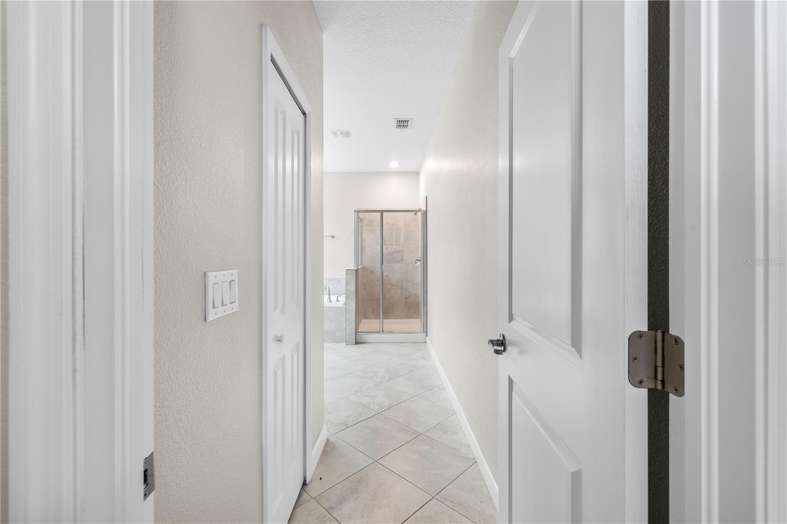 Listing photo id 29 for 9864 Smarty Jones Drive