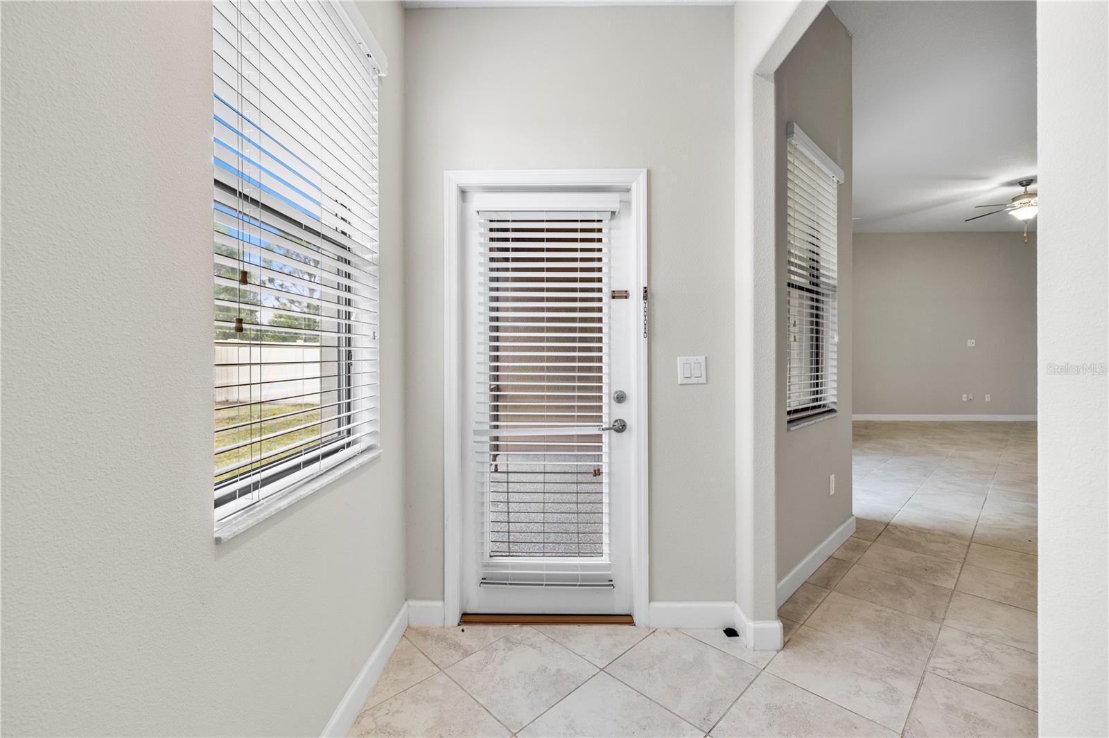 Listing photo id 33 for 9864 Smarty Jones Drive