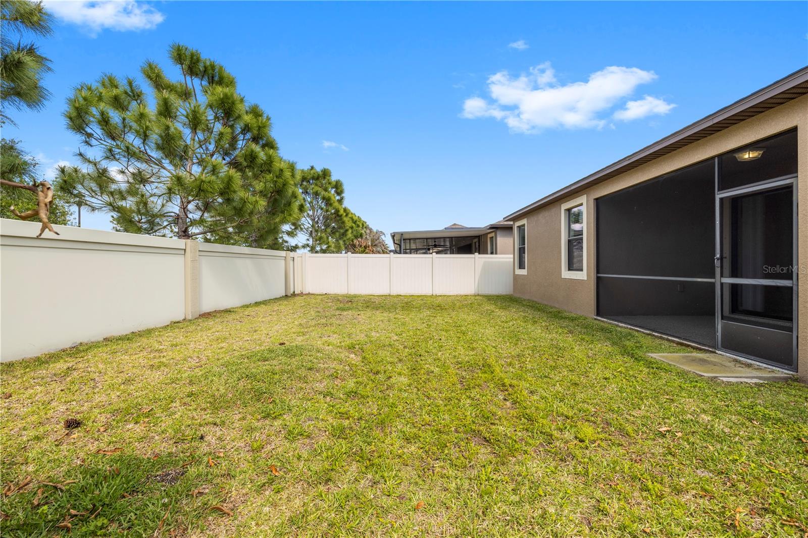 Listing photo id 52 for 9864 Smarty Jones Drive