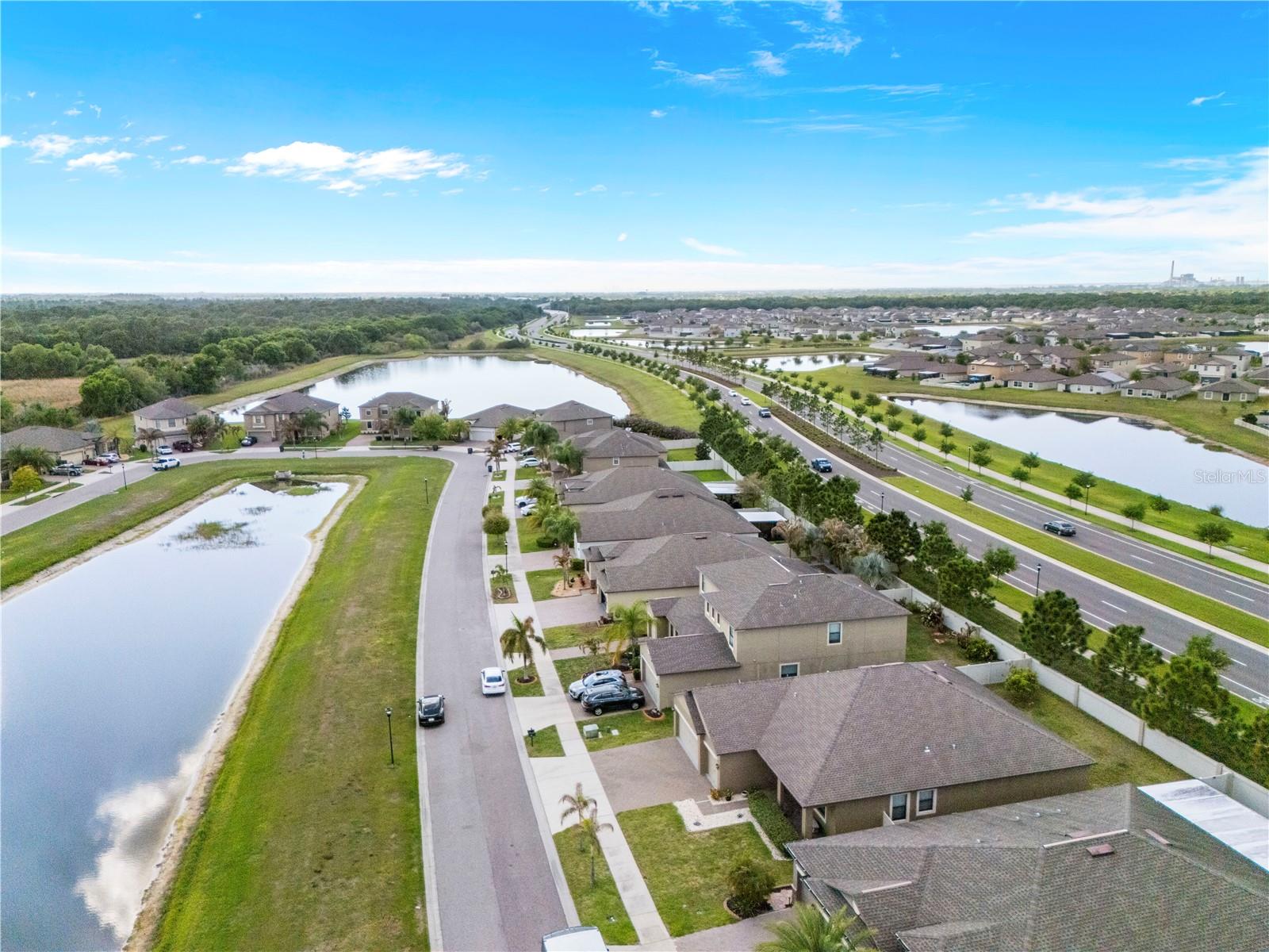 Listing photo id 70 for 9864 Smarty Jones Drive