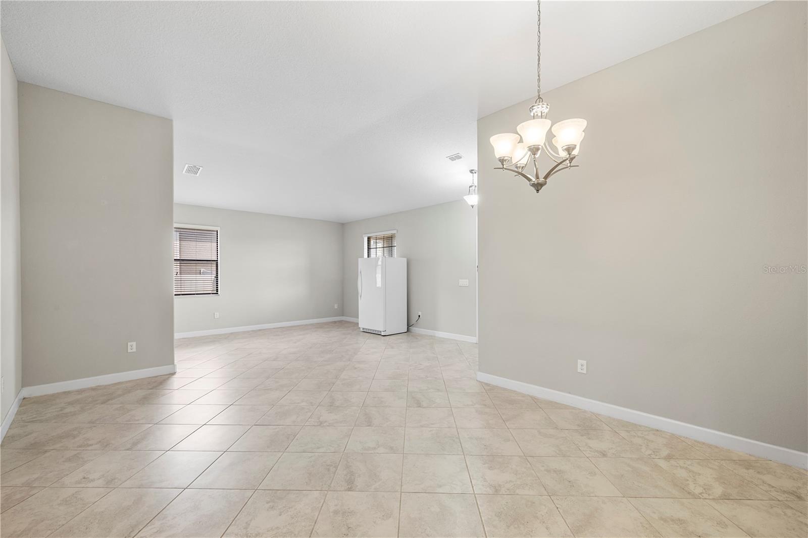 Listing photo id 6 for 9864 Smarty Jones Drive