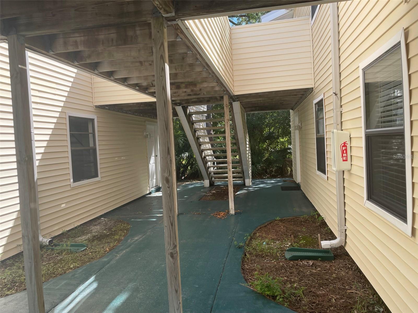 Image 31 of 32 For 139 Hunter Lake Drive B