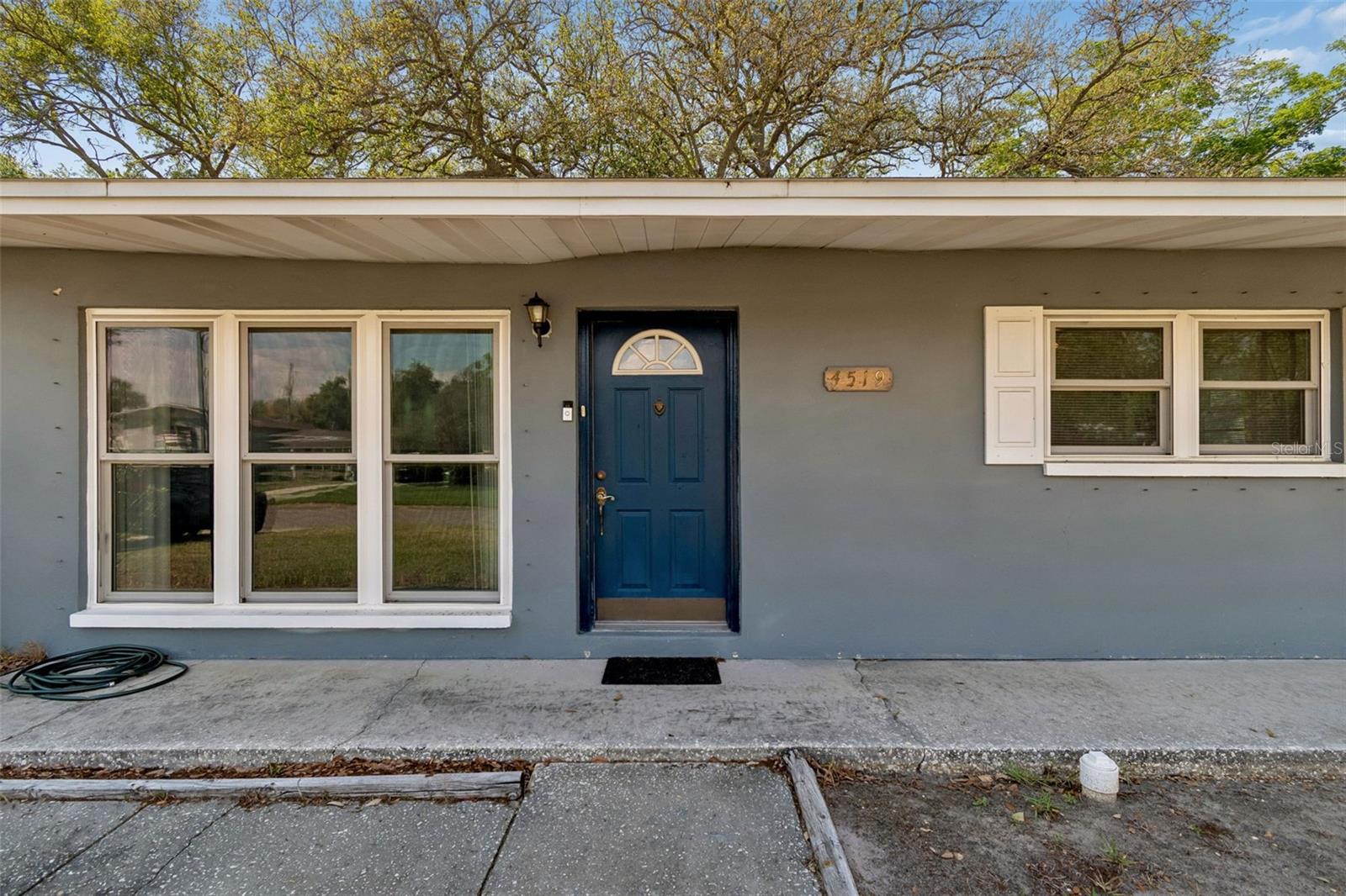 Listing photo id 8 for 4519 Cooper Place