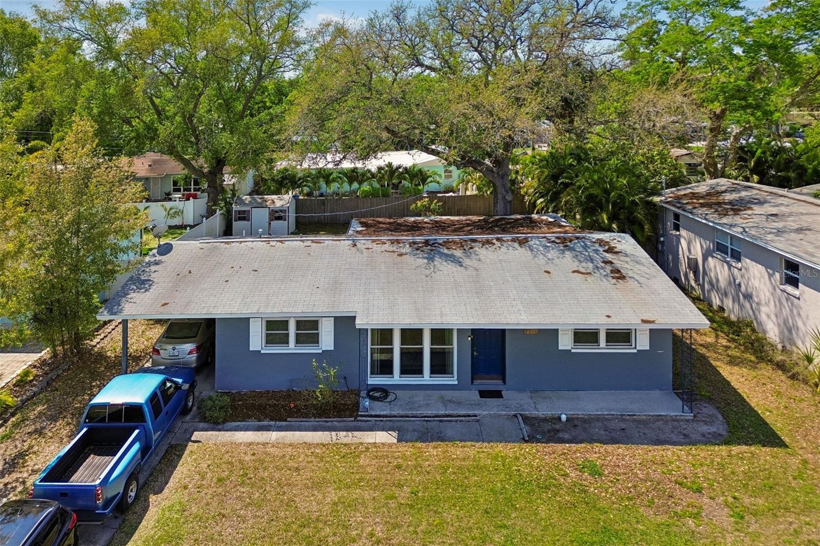 Listing photo id 39 for 4519 Cooper Place