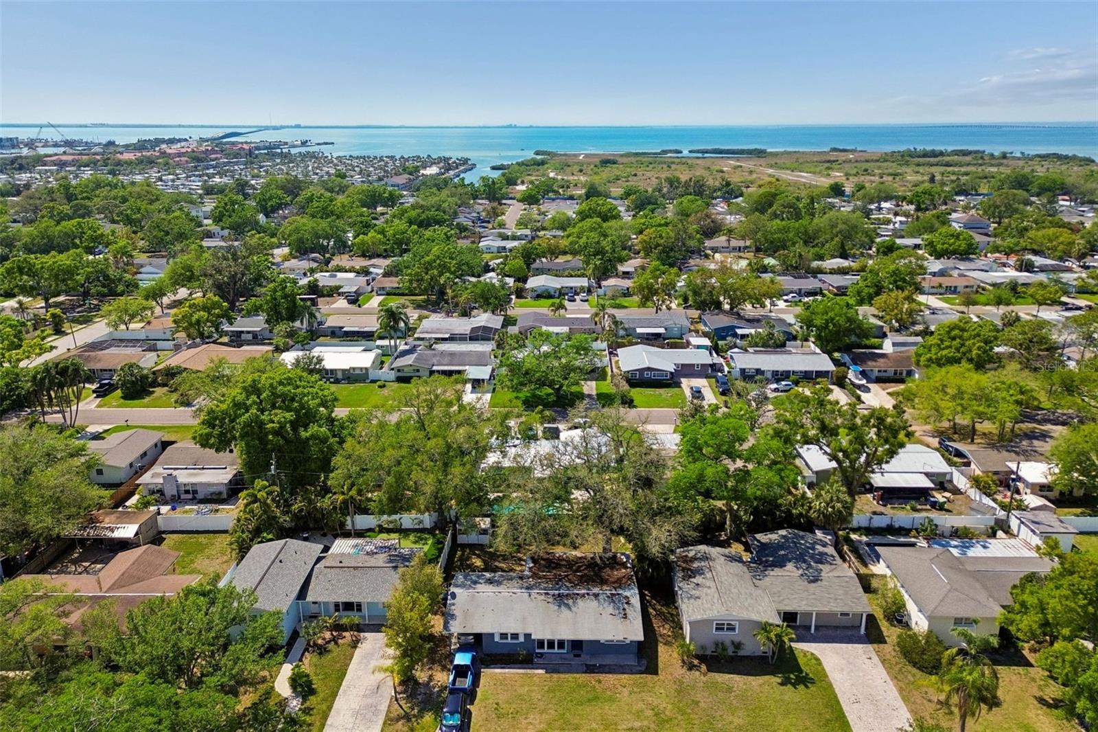 Listing photo id 42 for 4519 Cooper Place