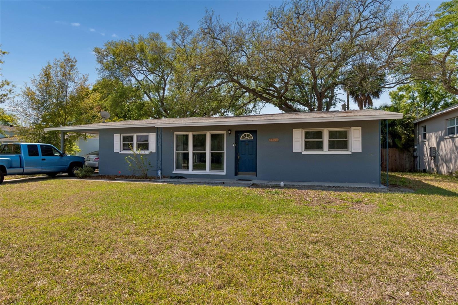 Listing photo id 6 for 4519 Cooper Place