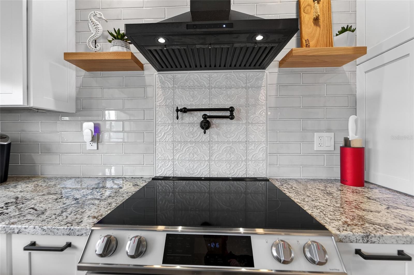 Image 11 of 77 For 2 79th Street S