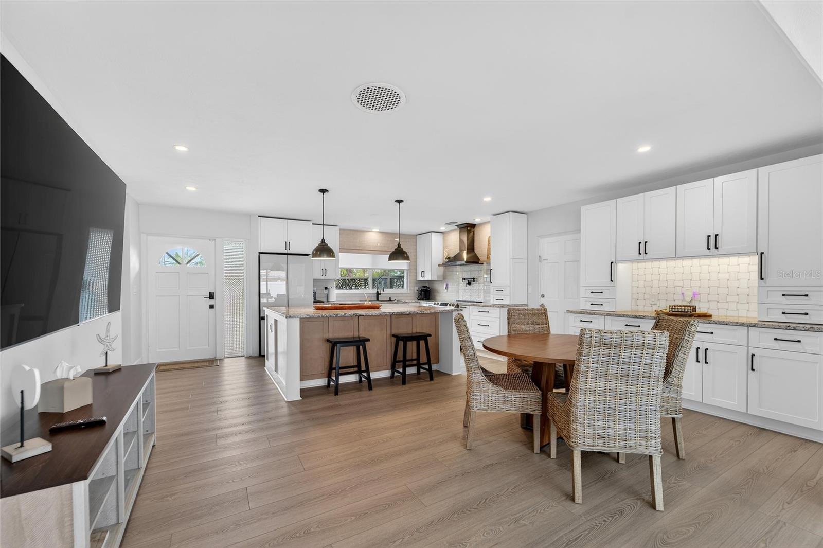 Image 12 of 77 For 2 79th Street S