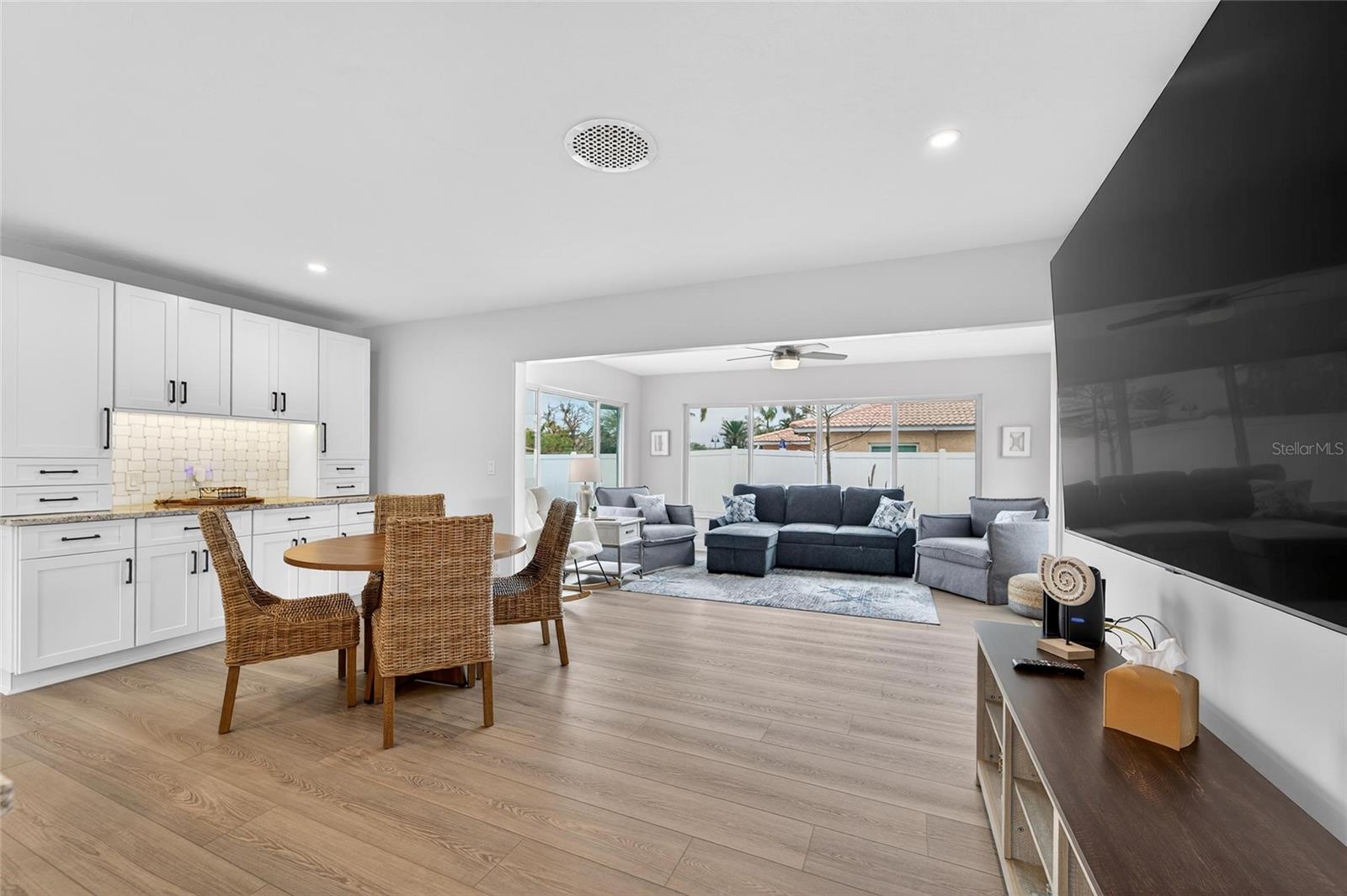 Image 14 of 77 For 2 79th Street S