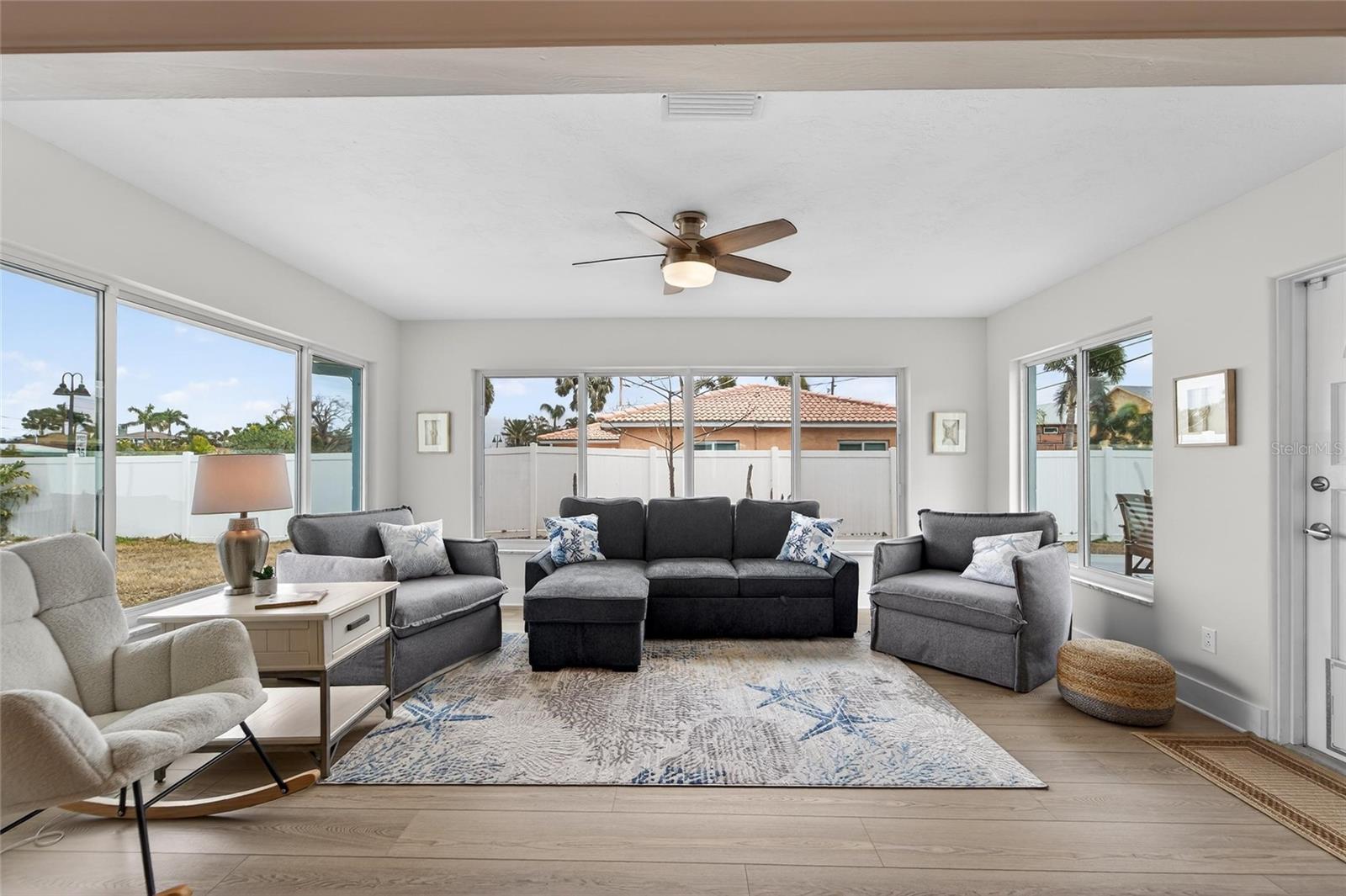 Image 17 of 77 For 2 79th Street S