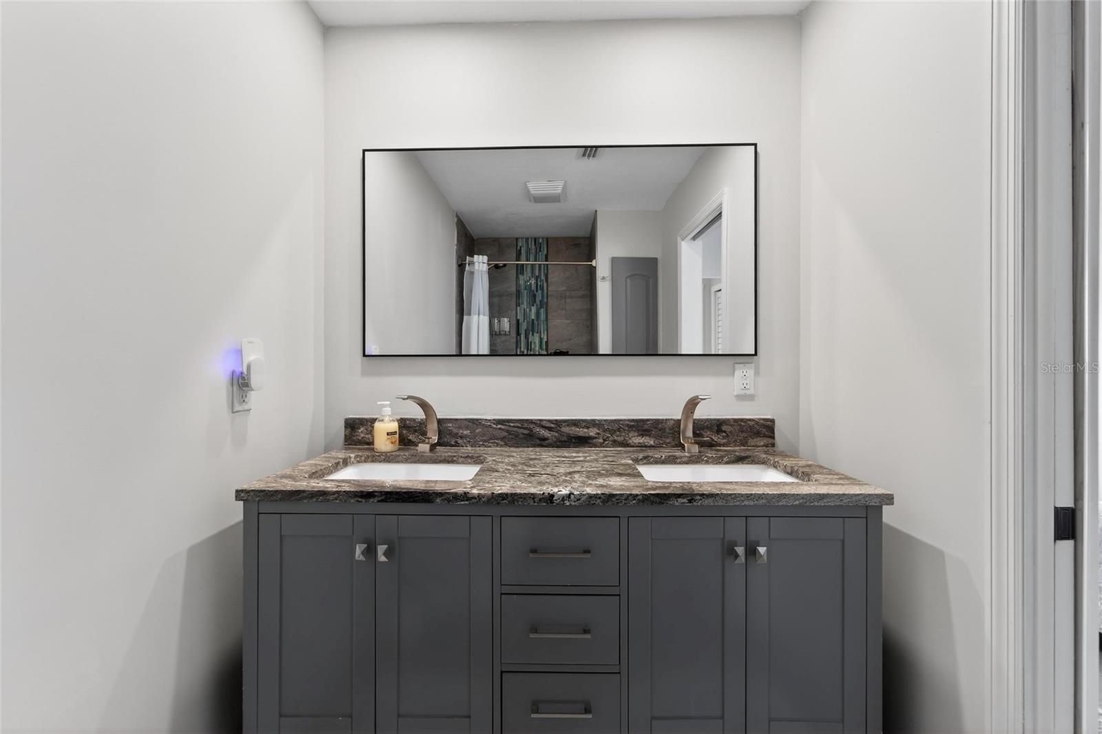 Image 31 of 77 For 2 79th Street S