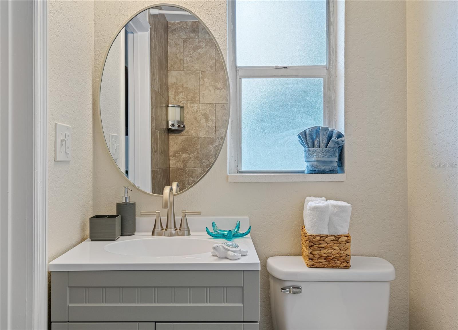 Image 14 of 86 For 12271 137th Street N