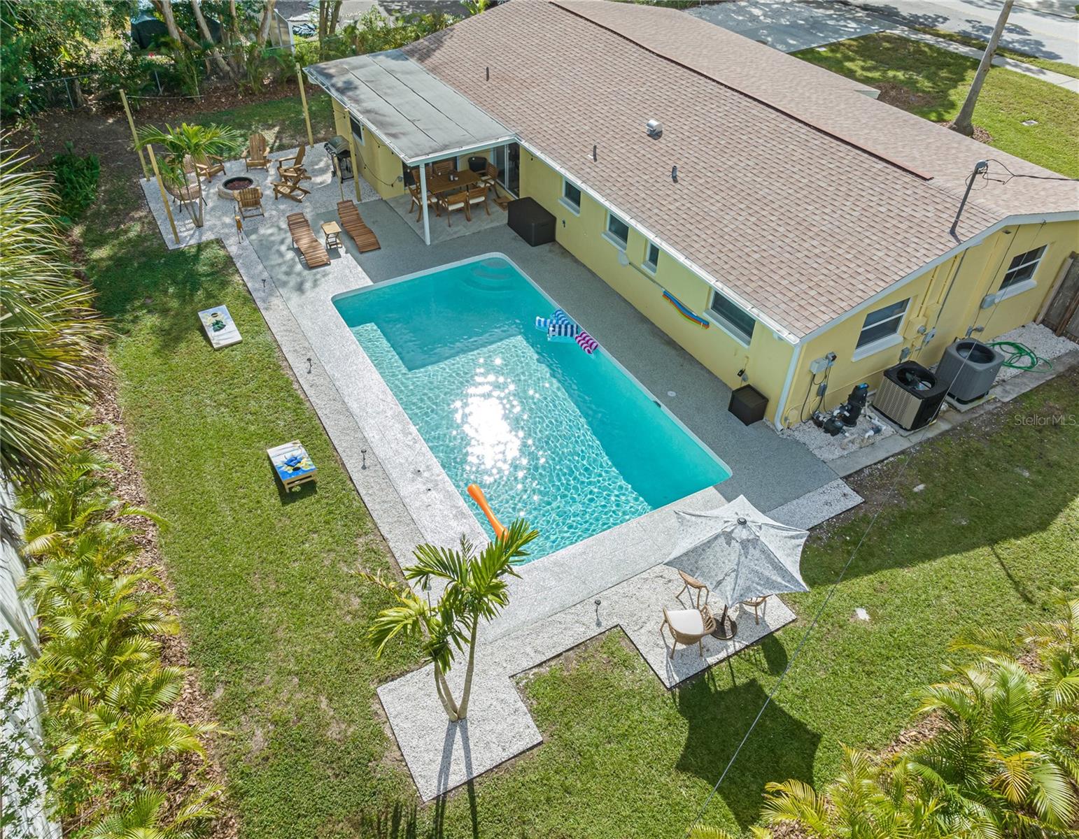 Image 2 of 86 For 12271 137th Street N