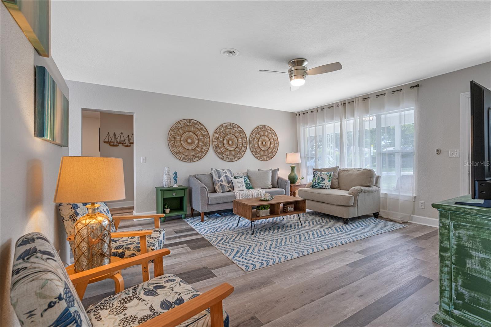 Image 20 of 86 For 12271 137th Street N